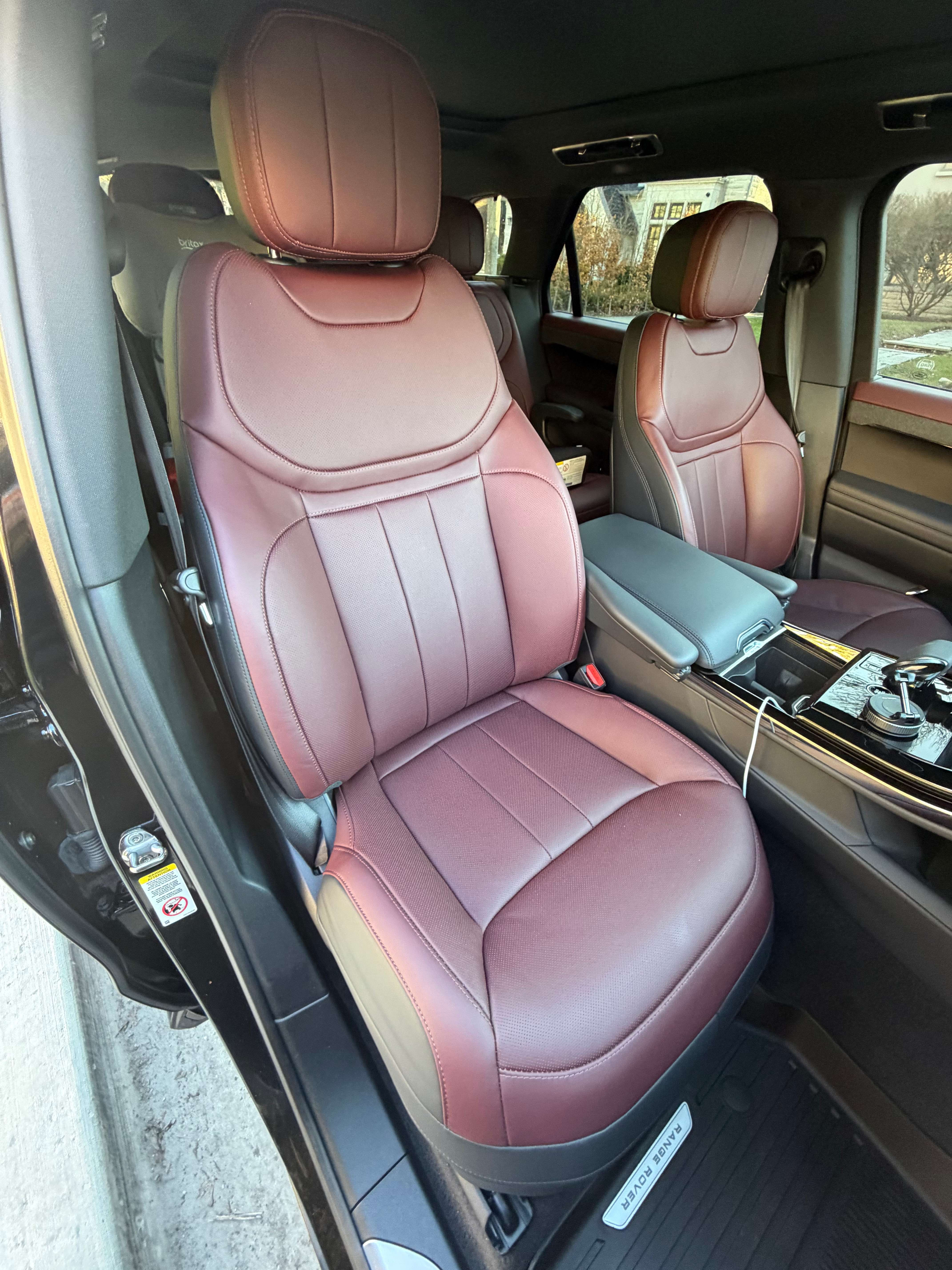 2025 Land Rover Range Rover Sport P530 Dynamic SE thumb 11
