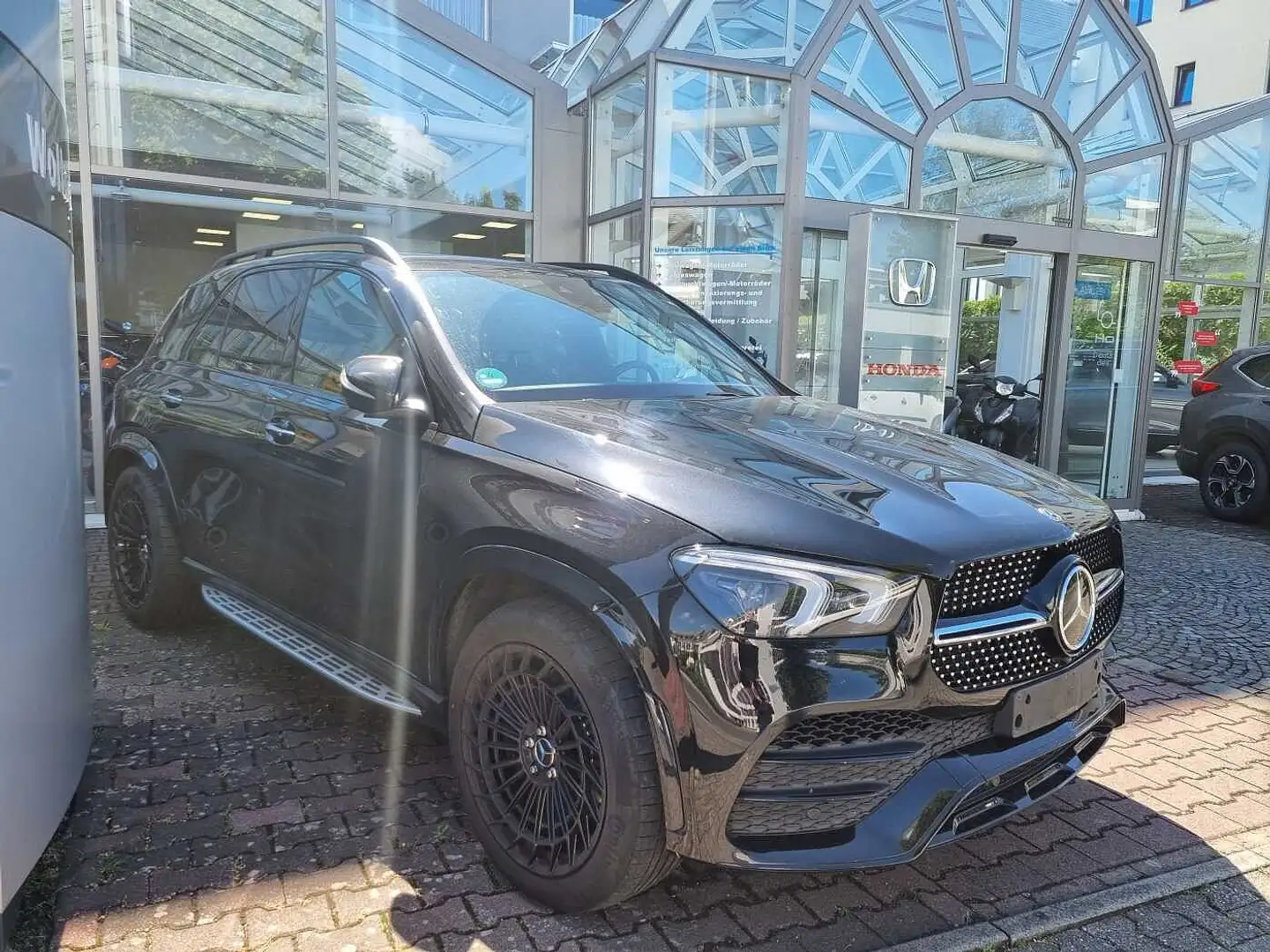 Mercedes-Benz GLE 400 d 4Matic 9G-TRONIC AMG Line Noir - 2