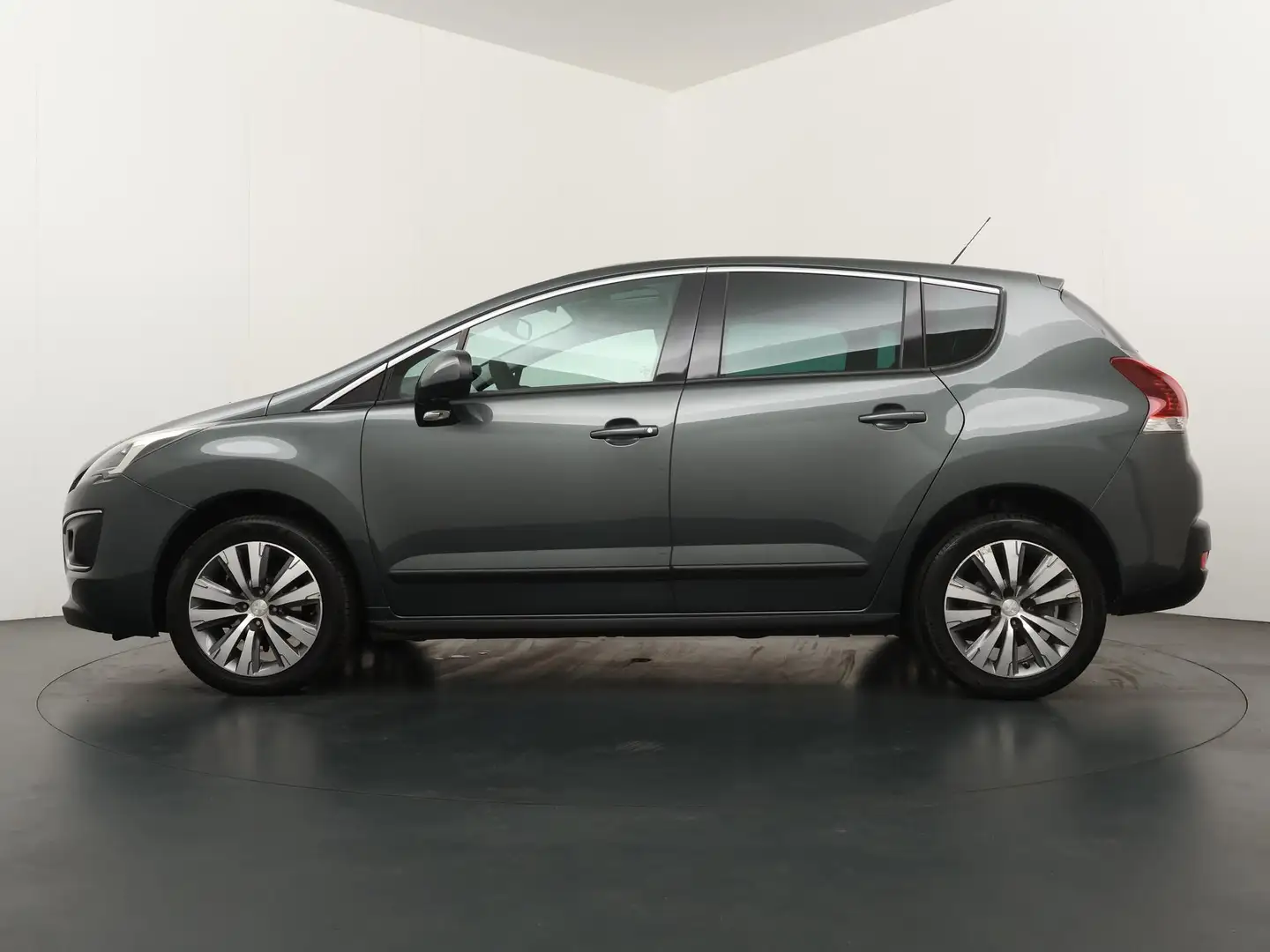 Peugeot 3008 1.6 HDi Active | 131.791 KM | Trekhaak | Navigatie Grijs - 2