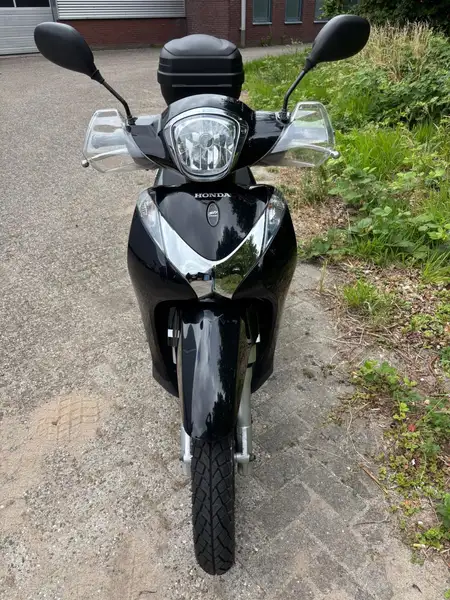 Honda SH 125 - foto 4