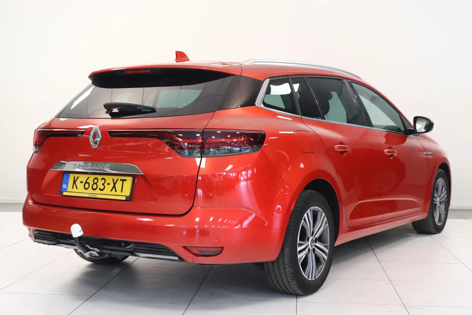 Renault Megane Estate 1.3 TCe Intens | Camera | Navigatie | Trekh Rot - 2