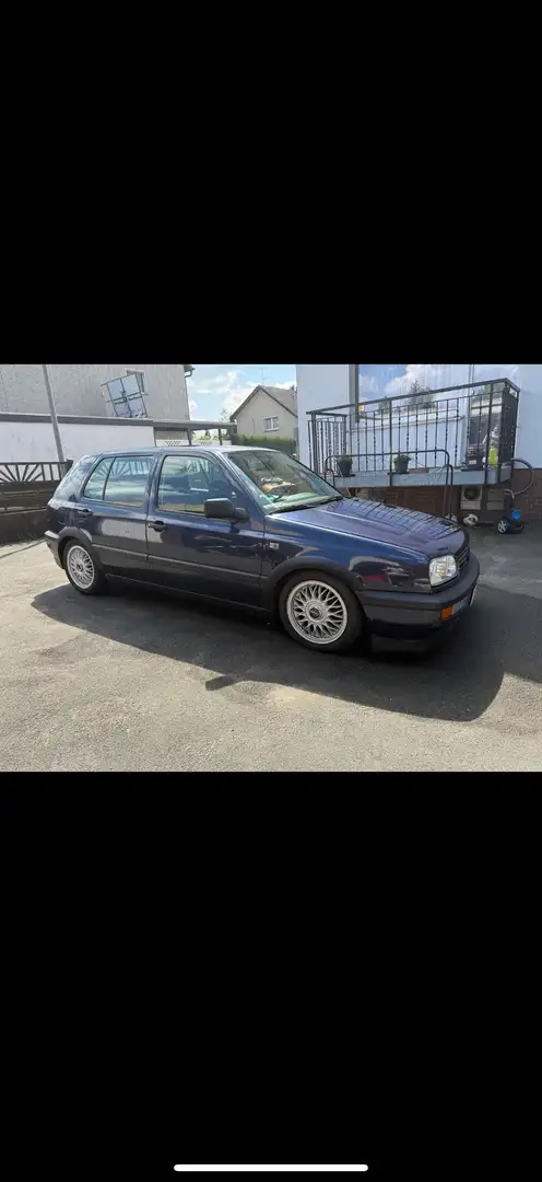 Volkswagen Golf 1.8 GT - 2
