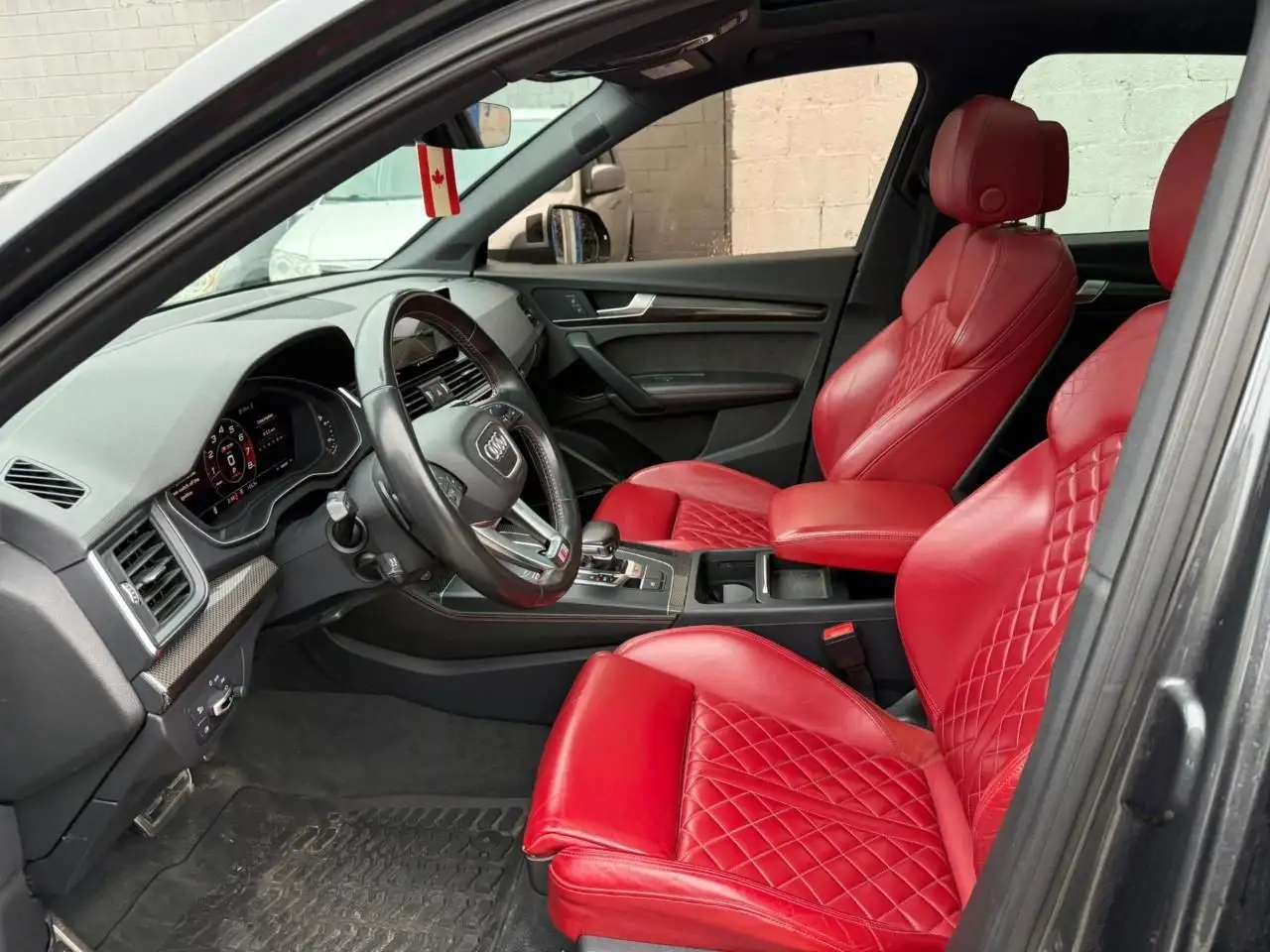 Audi SQ5 снимка Audi SQ5