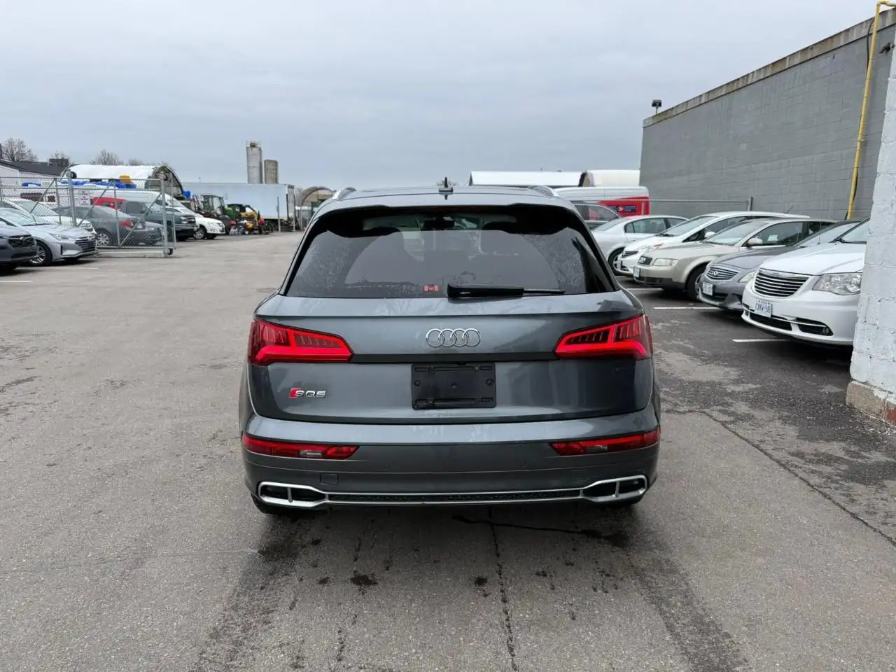 Audi SQ5 снимка Audi SQ5