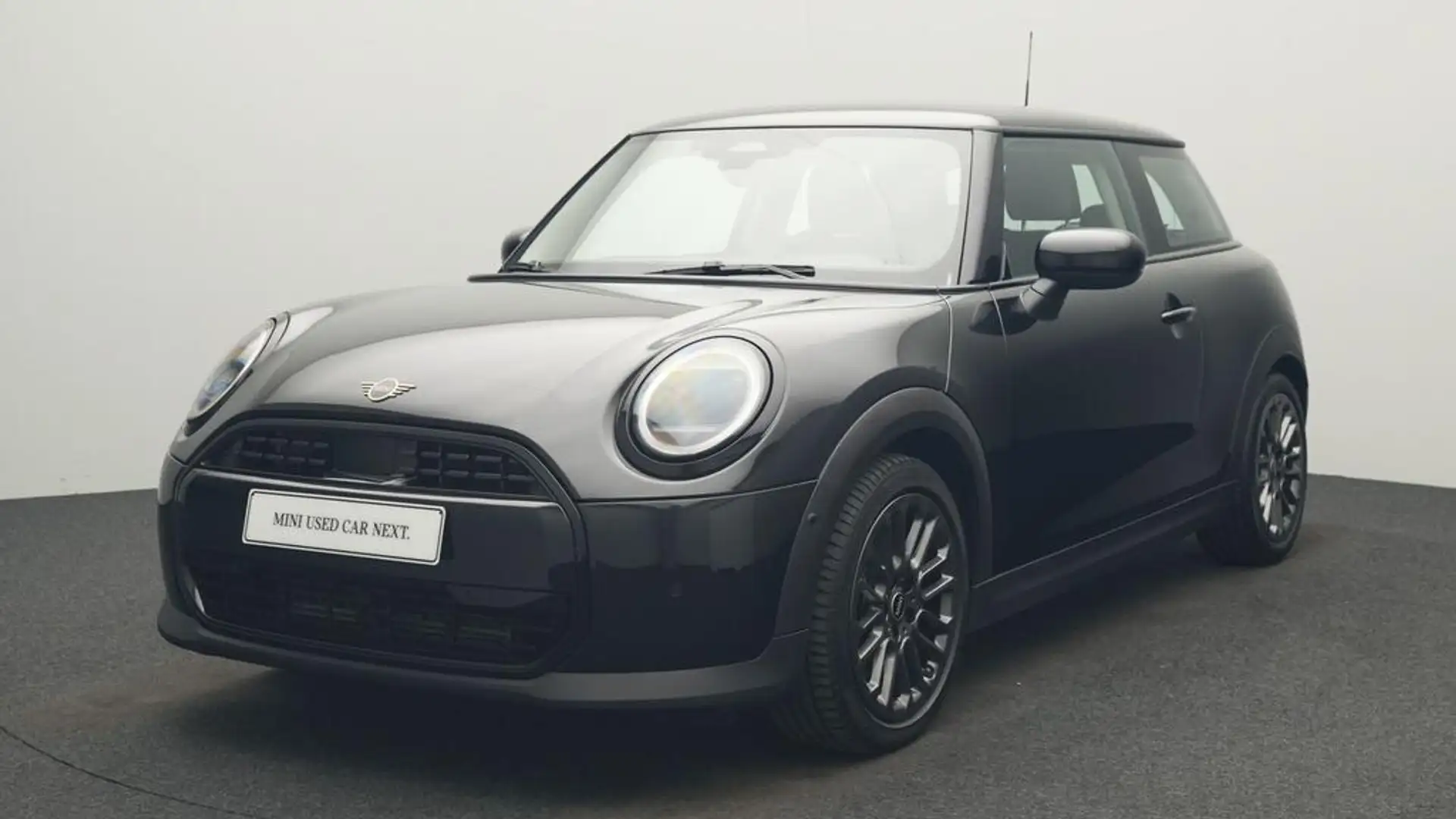 MINI Cooper MINI Cooper C Schwarz - 1