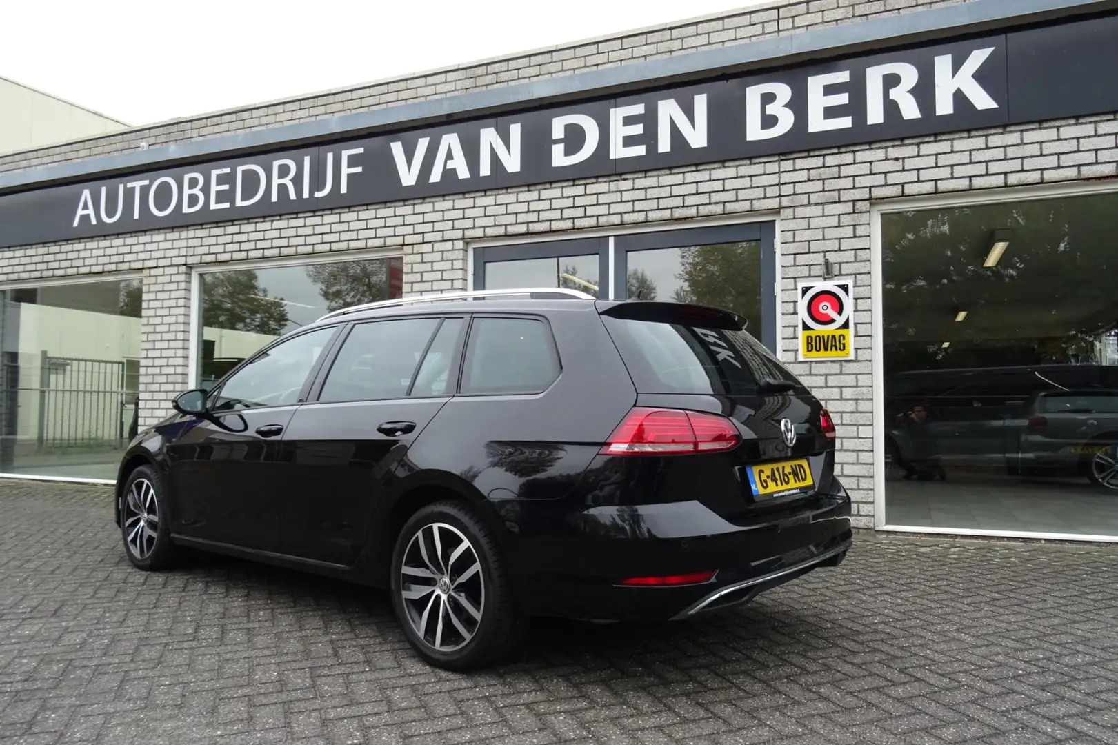 Volkswagen Golf Variant 1.5 TSI Highline DSG Pano / Virtual Zwart - 2