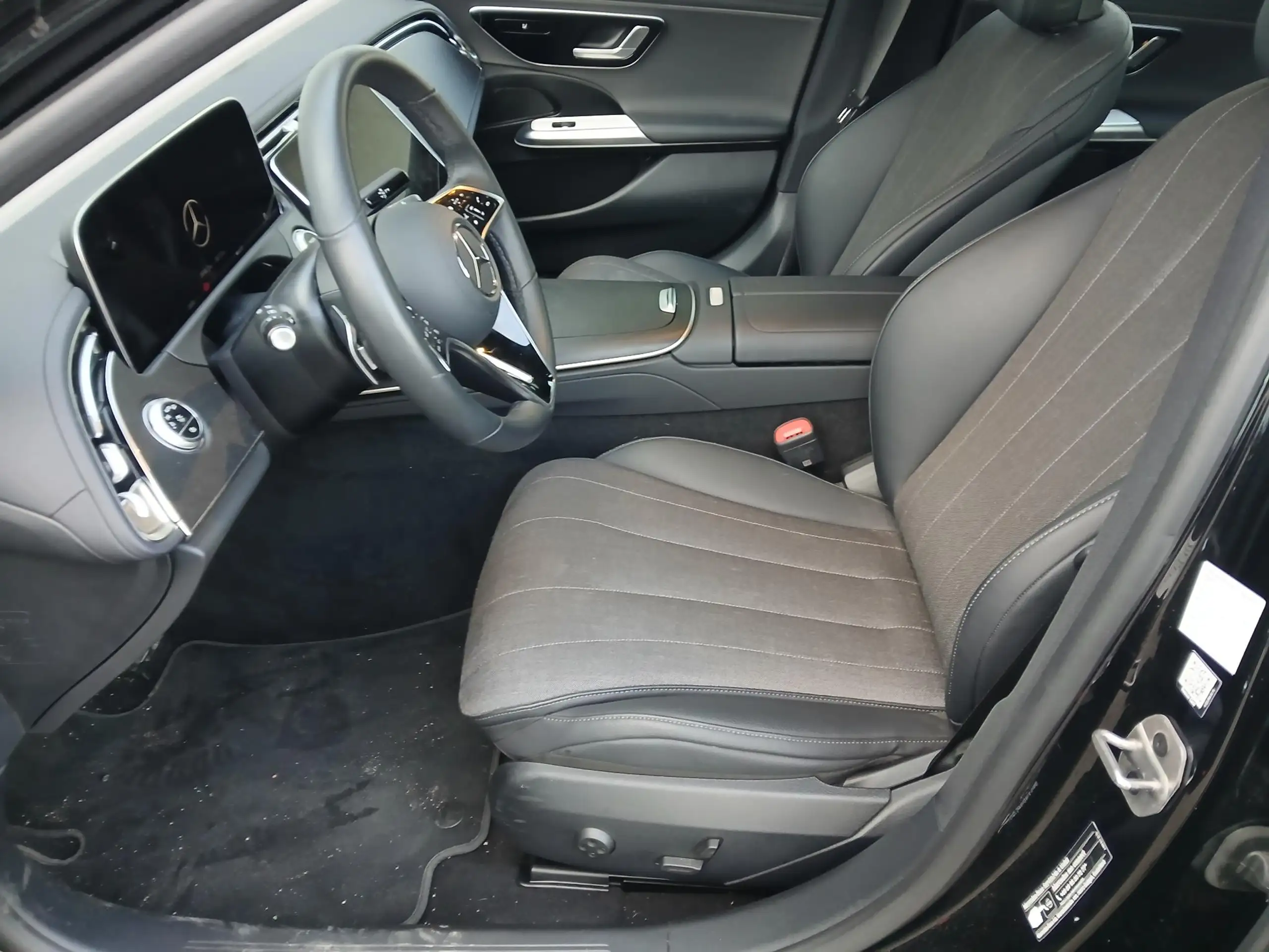 Mercedes-Benz E 220 2024