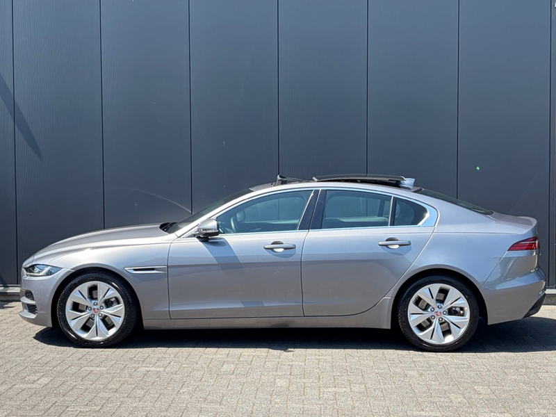 Jaguar XE 2.0 P250 Aut. Pano Leder Camera LED Carplay Androi — photo 10