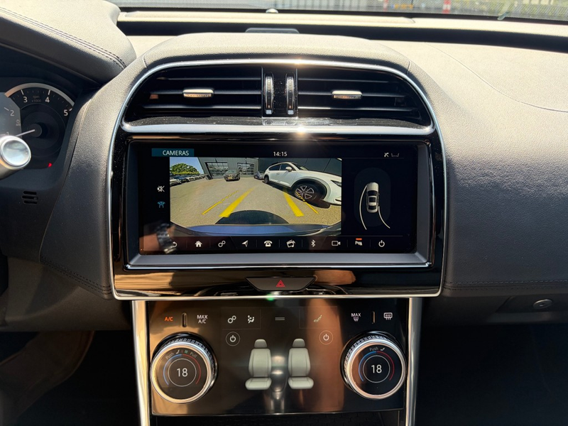 Jaguar XE 2.0 P250 Aut. Pano Leder Camera LED Carplay Androi — photo 7