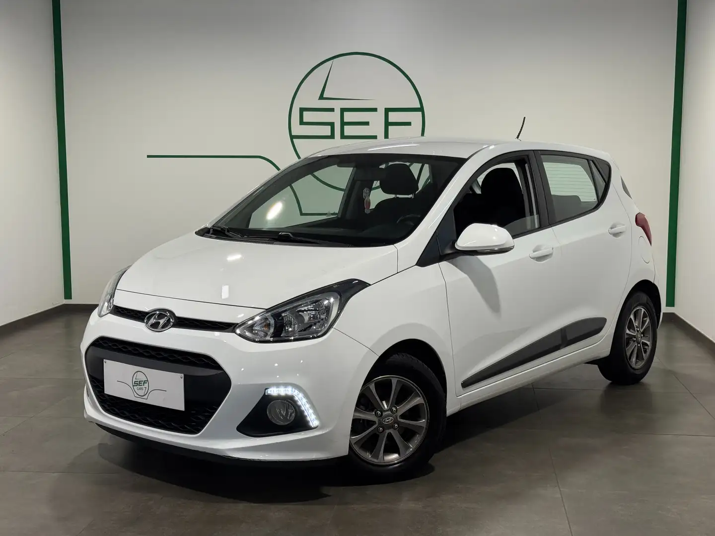 Hyundai i10 ** 1.0i ** Blue Drive ** A/C ** GARANTIE 12 MOIS * Weiß - 1