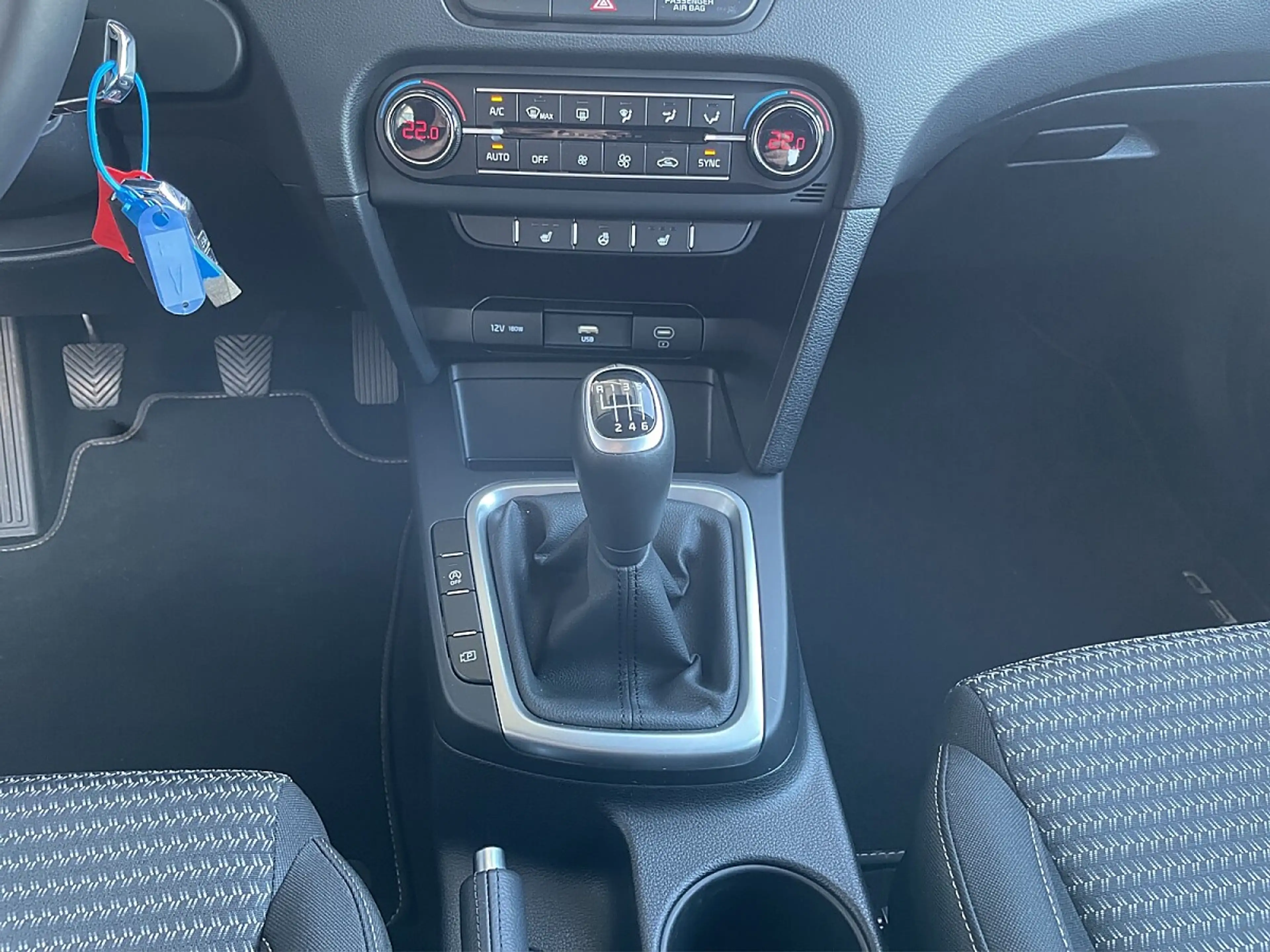 Kia Ceed / cee'd ceed 1,0 T-GDI GPF Silber — photo 10