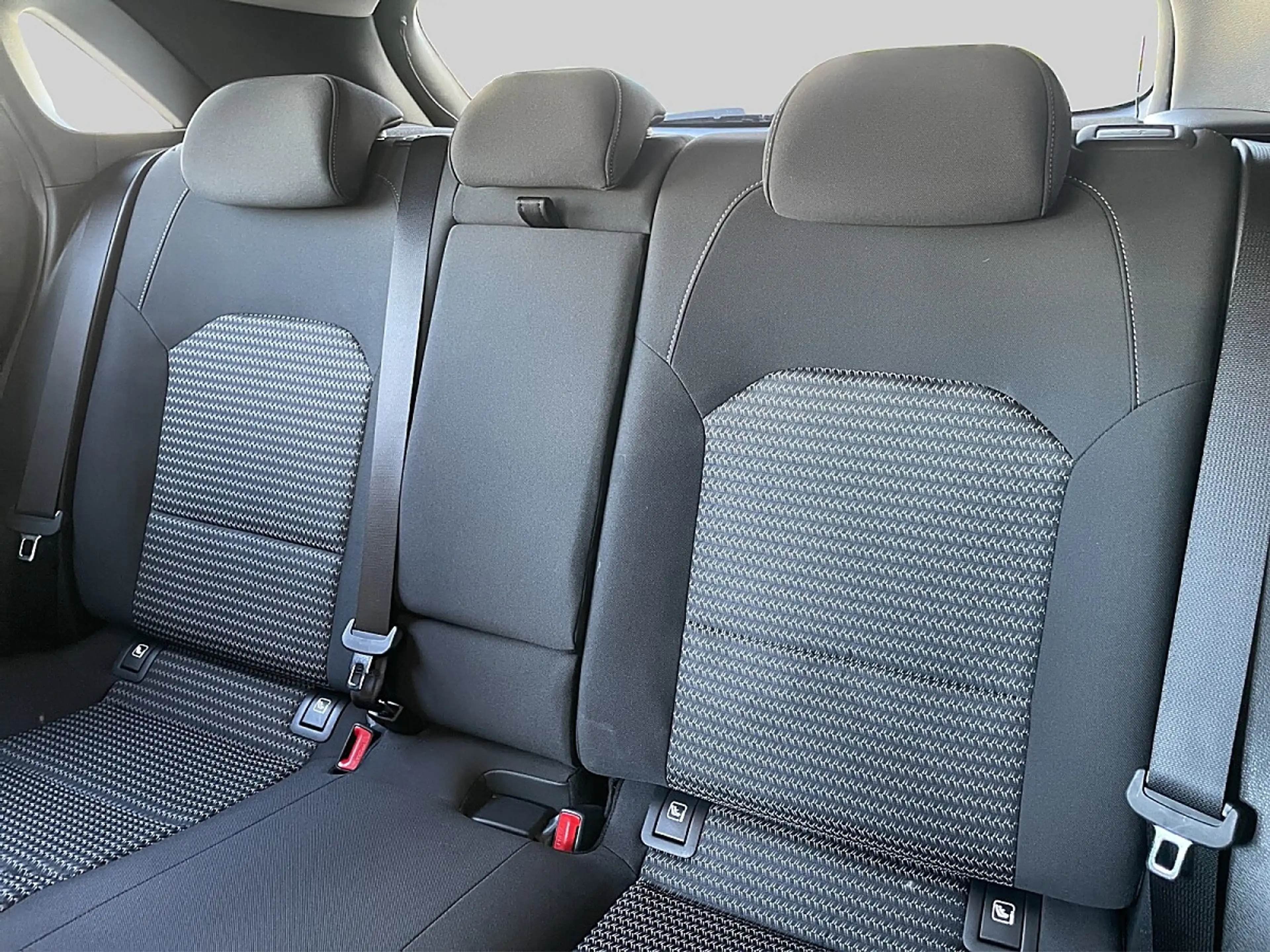 Kia Ceed / cee'd ceed 1,0 T-GDI GPF Silber — photo 12