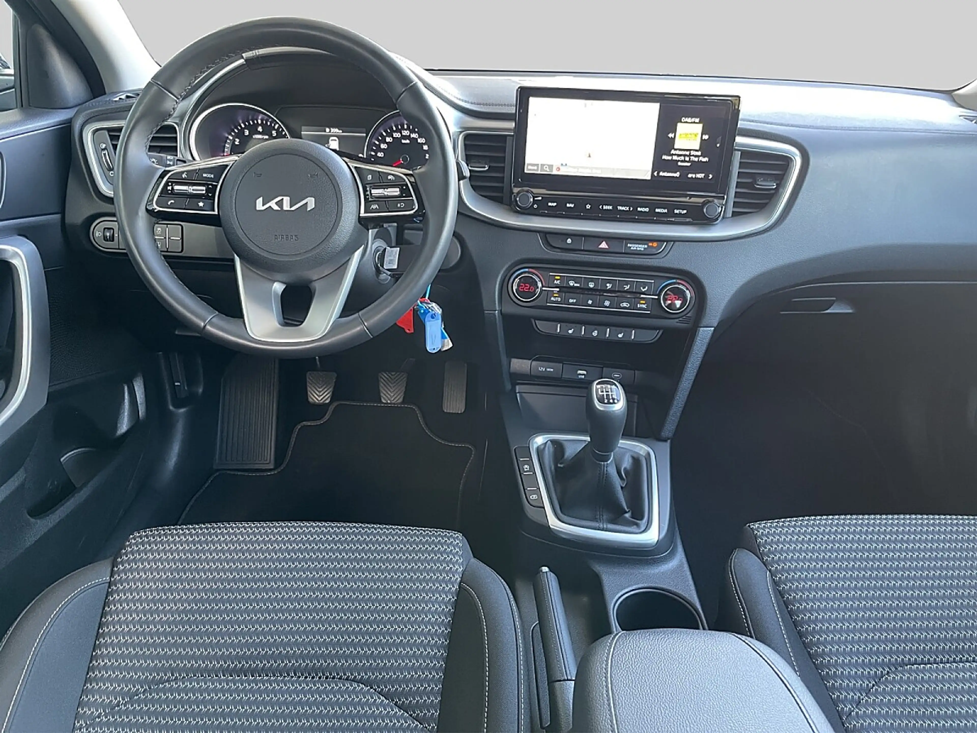 Kia Ceed / cee'd ceed 1,0 T-GDI GPF Silber — photo 9