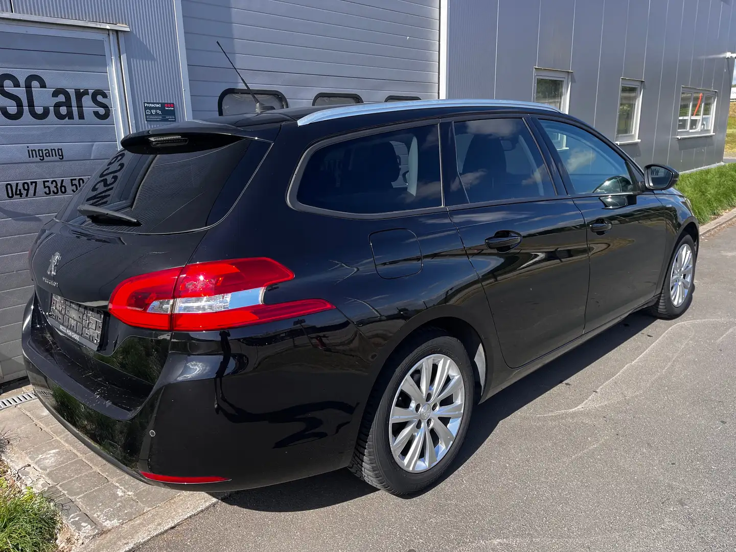 Peugeot 308 SW 1.2 (EU6.3) / CLIMA / CAMERA / ALU / PDC / NAVI Noir - 2
