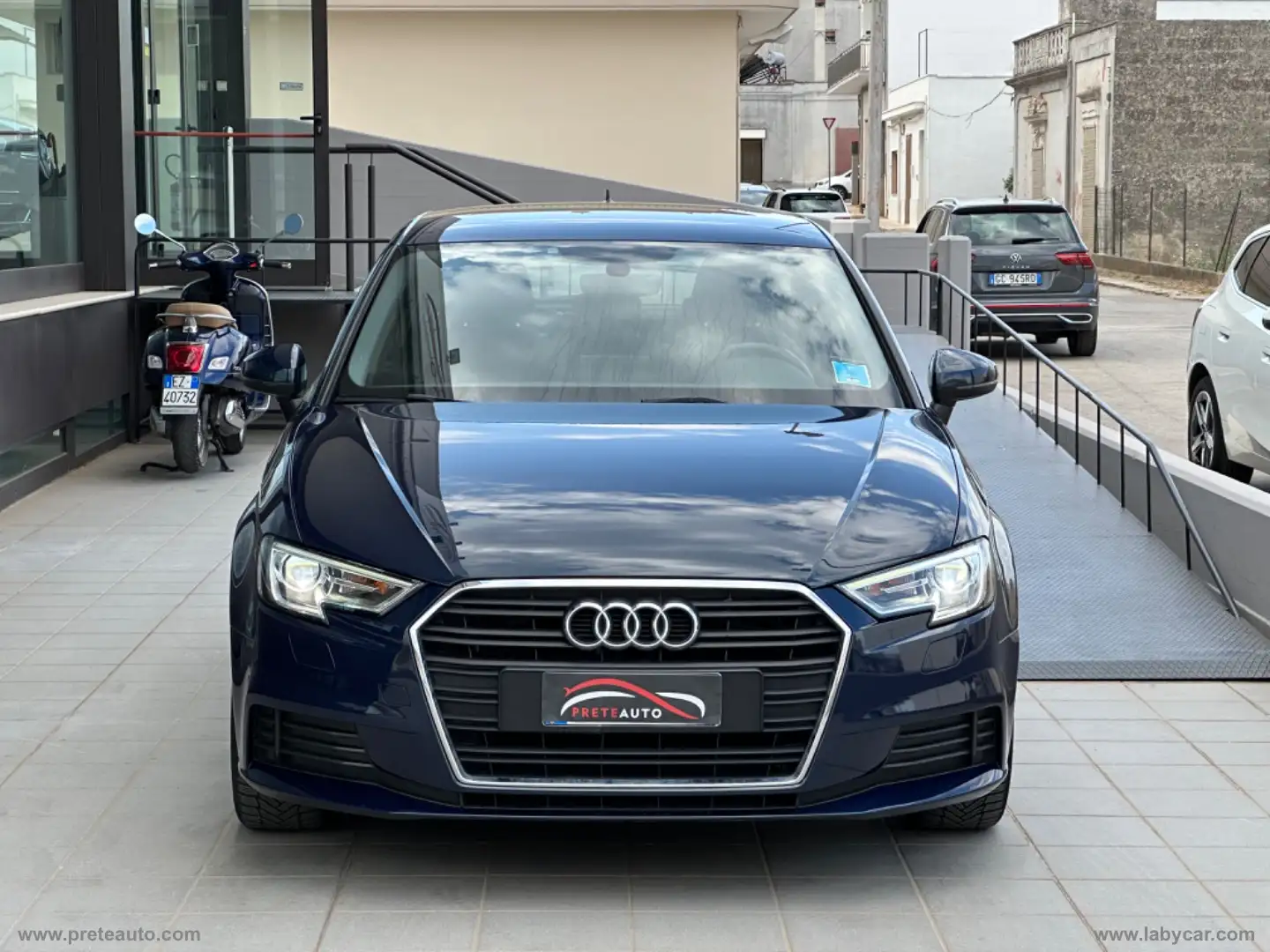 Audi A3 SPB 35 TDI S tronic Business Blu/Azzurro - 2
