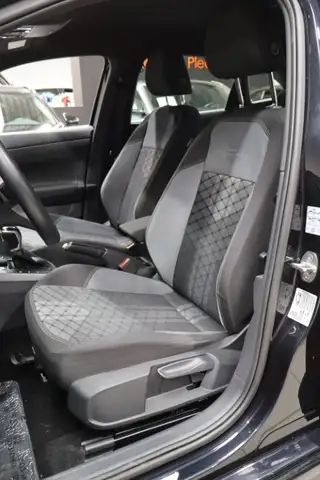 Volkswagen Taigo view 12