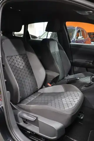 Volkswagen Taigo view 11