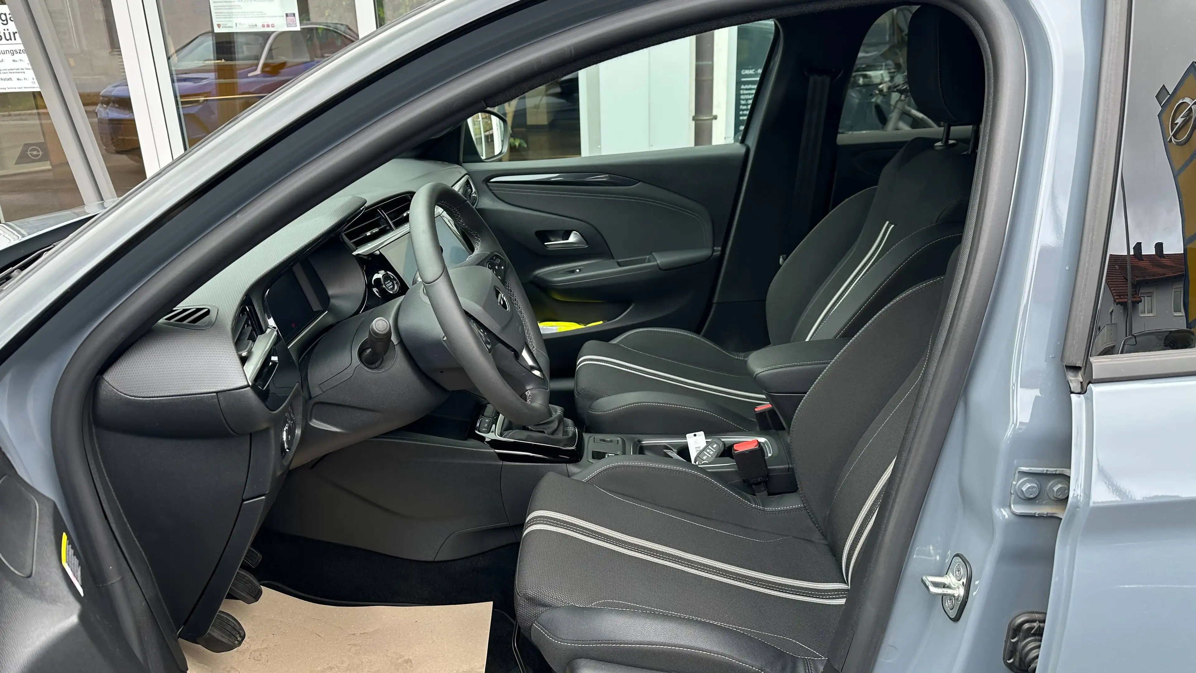 Opel Corsa GS Automatik Navigationssystem ACC Tempomat Sitzheizung Lenkradheizung Rückfahrkamera — photo 14