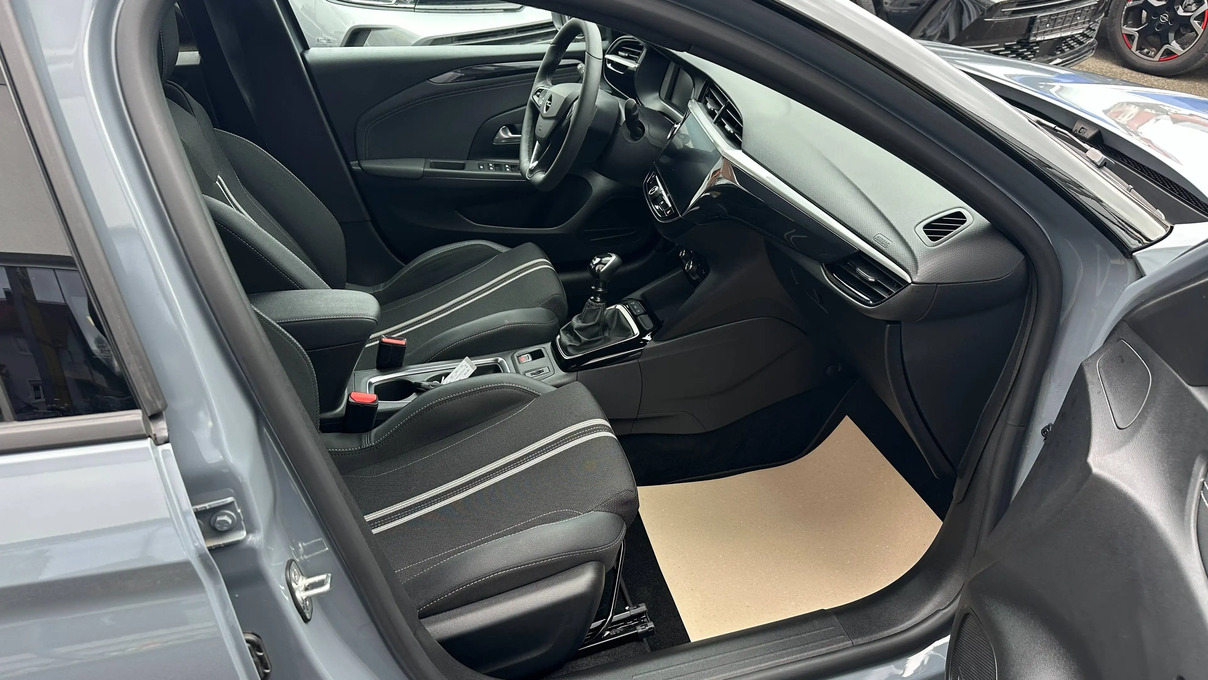 Opel Corsa GS Automatik Navigationssystem ACC Tempomat Sitzheizung Lenkradheizung Rückfahrkamera — photo 10