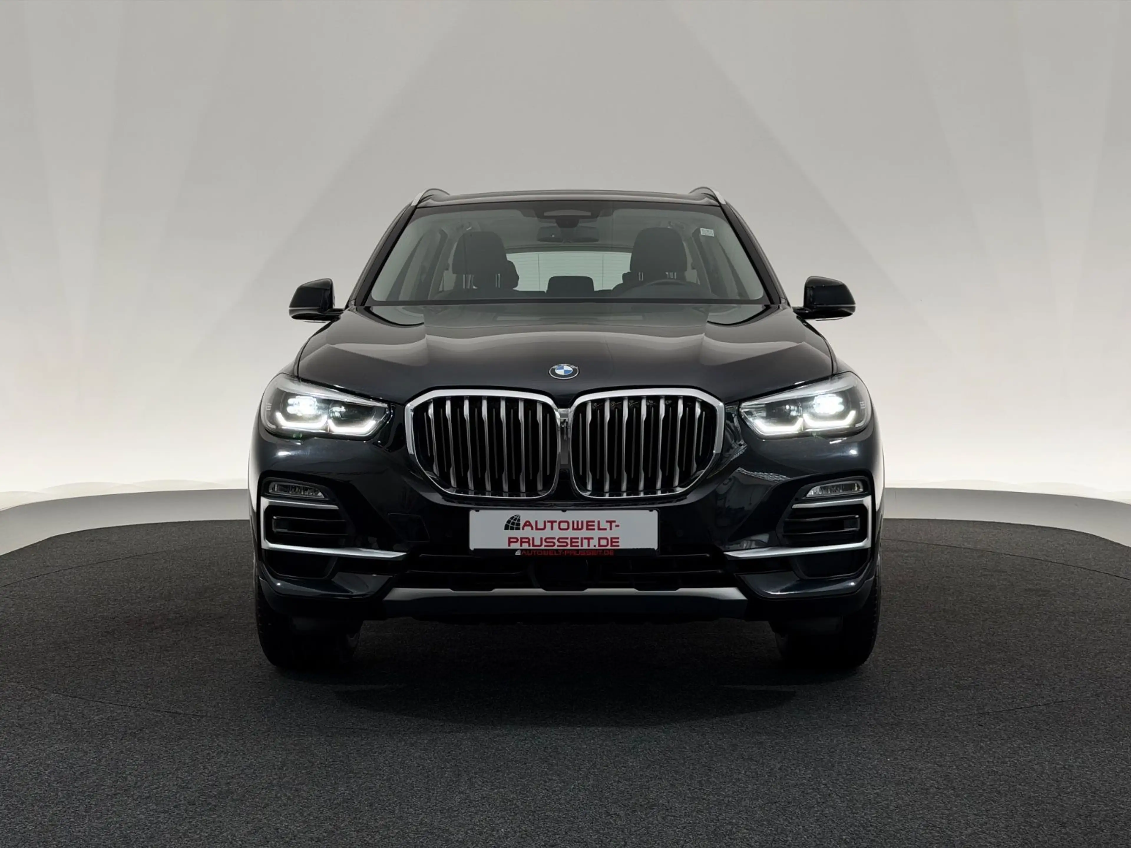 BMW X5 30d xDr.*xLINE*LED-PANO-AHK-PANO-HARMAN-HUD — photo 2