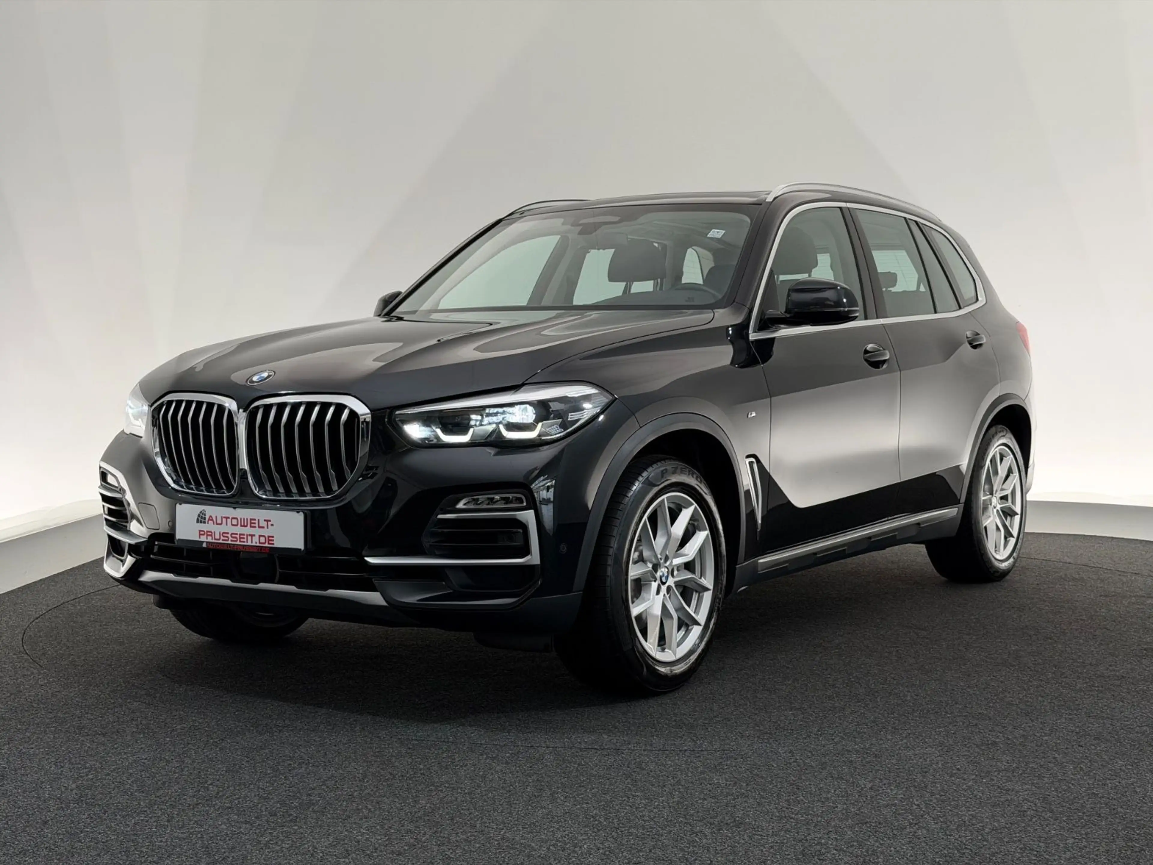 BMW X5 30d xDr.*xLINE*LED-PANO-AHK-PANO-HARMAN-HUD — photo 3