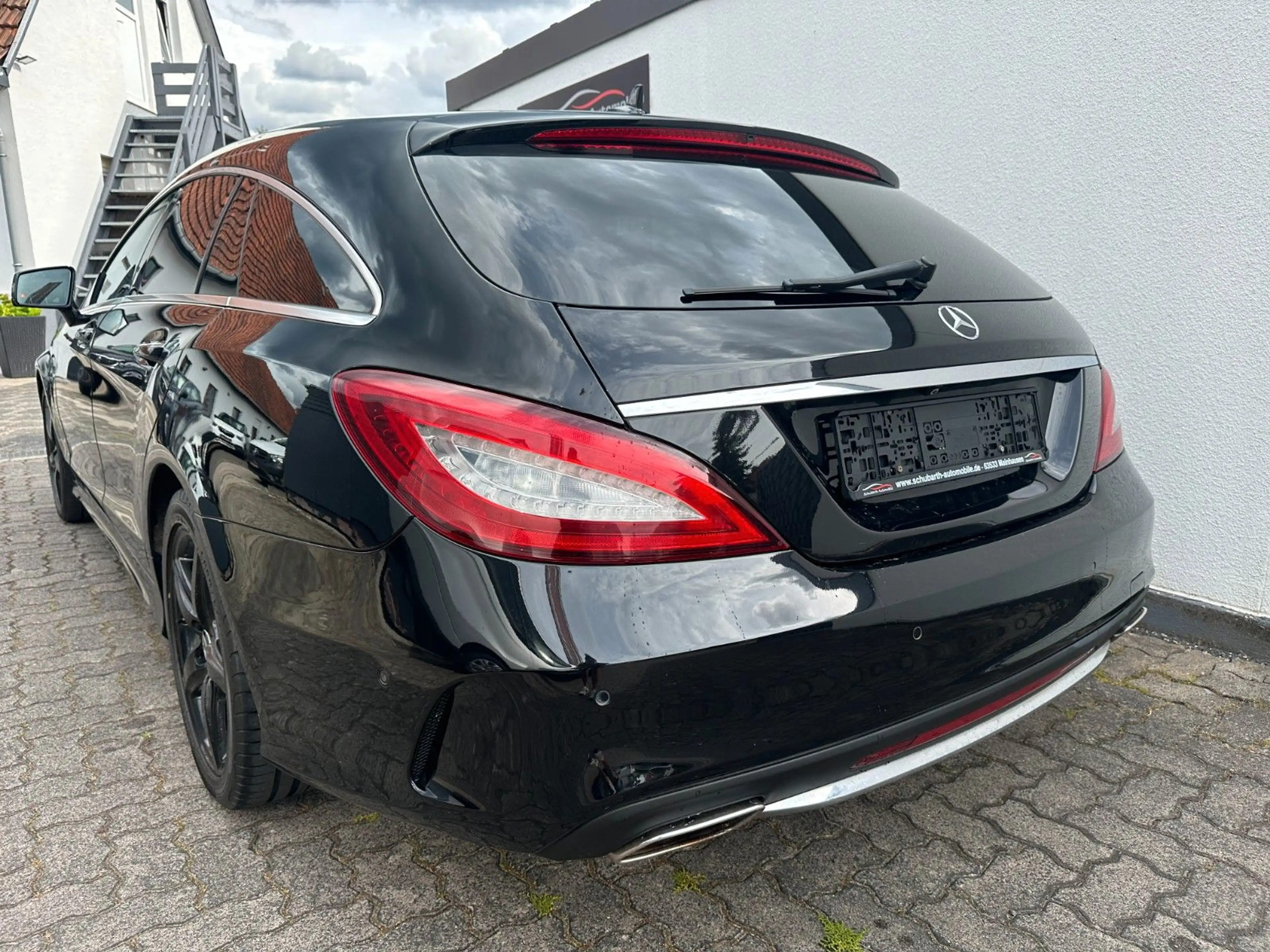 Mercedes-Benz CLS 350 CLS 350 d 4Matic AMG Leder eSD LED Navi Cam ACC — photo 8