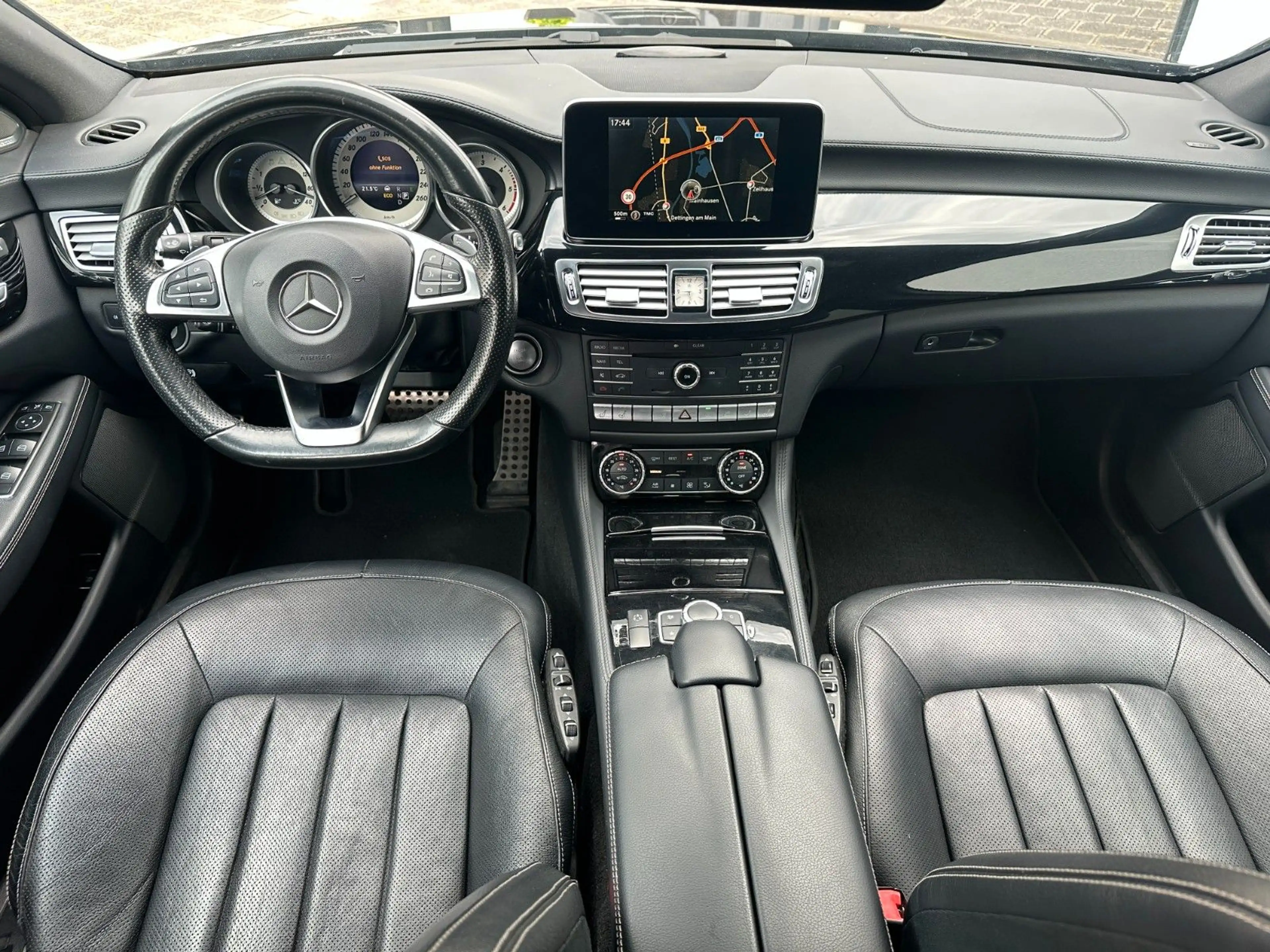 Mercedes-Benz CLS 350 CLS 350 d 4Matic AMG Leder eSD LED Navi Cam ACC — photo 3