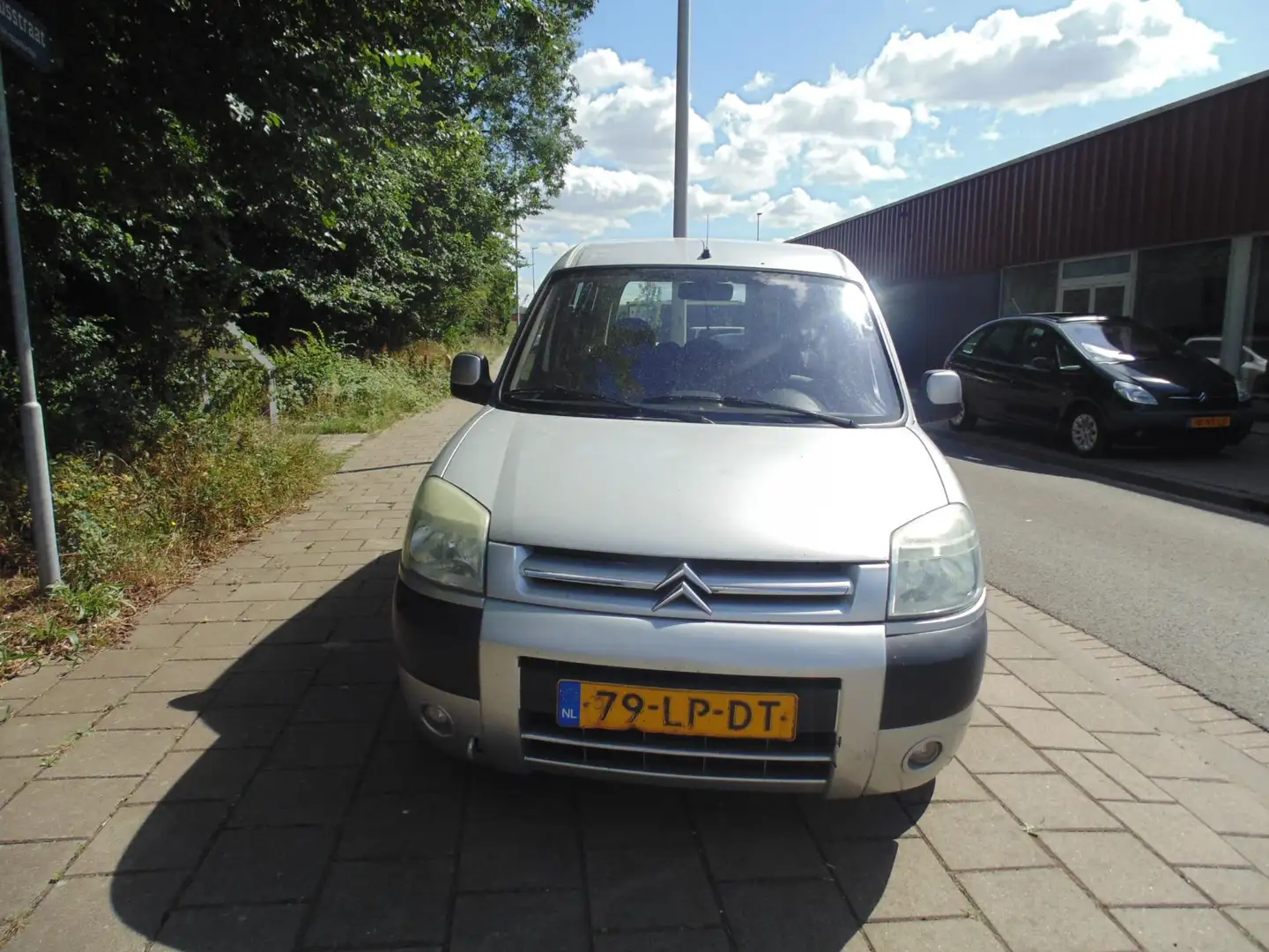 Citroen Berlingo 1.6i Multispace Nouvelles Frontières Grijs - 2