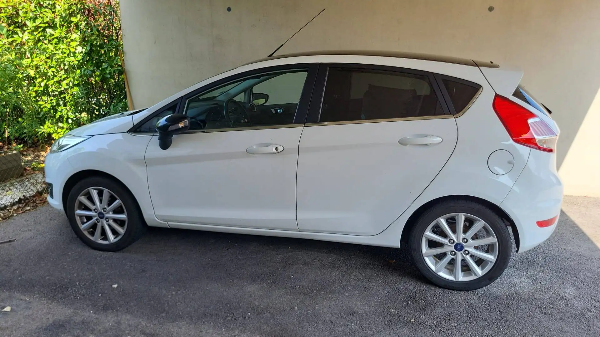 Ford Fiesta Fiesta Titanium 1,0 Start/Stop Titanium Start/Stop Weiß - 1