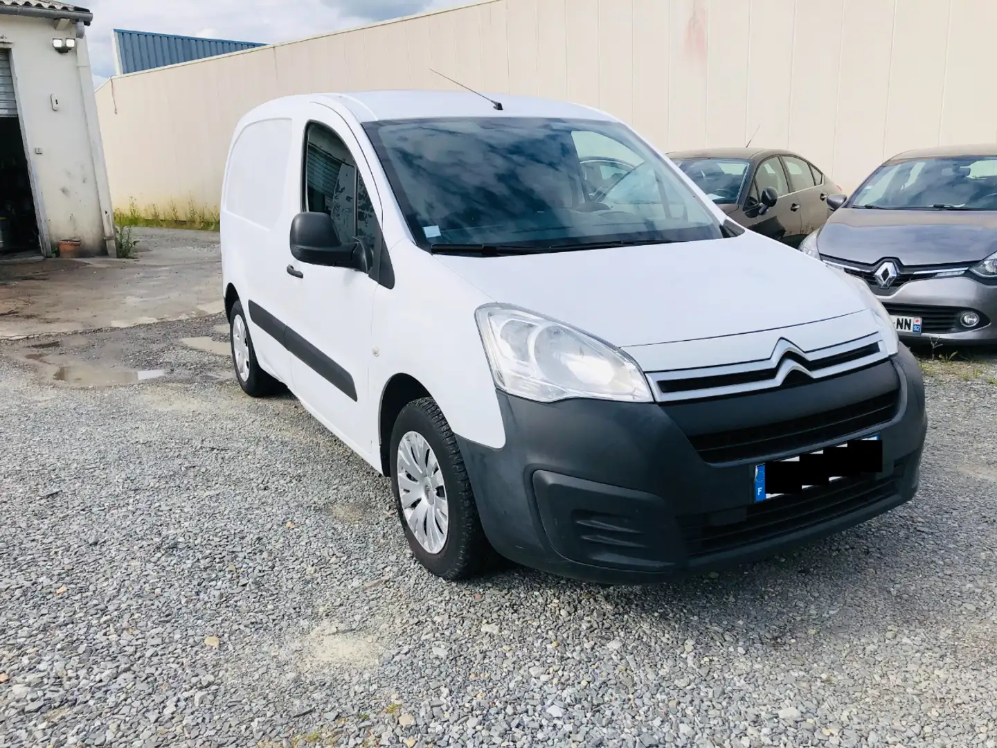 Citroen Berlingo 20 L1 BlueHDi 100 CONFORT Blanc - 1