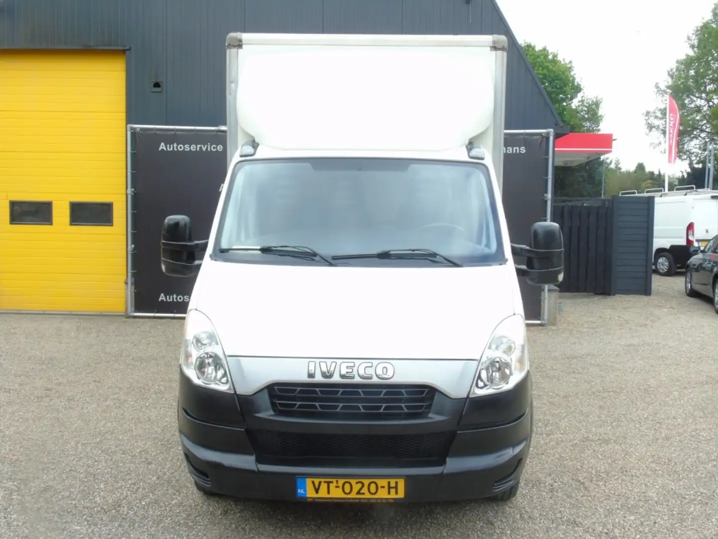 Iveco Daily Daily 35C15 - 2014 - 142DKM - Bakwagen - Meubelbak Белый - 2