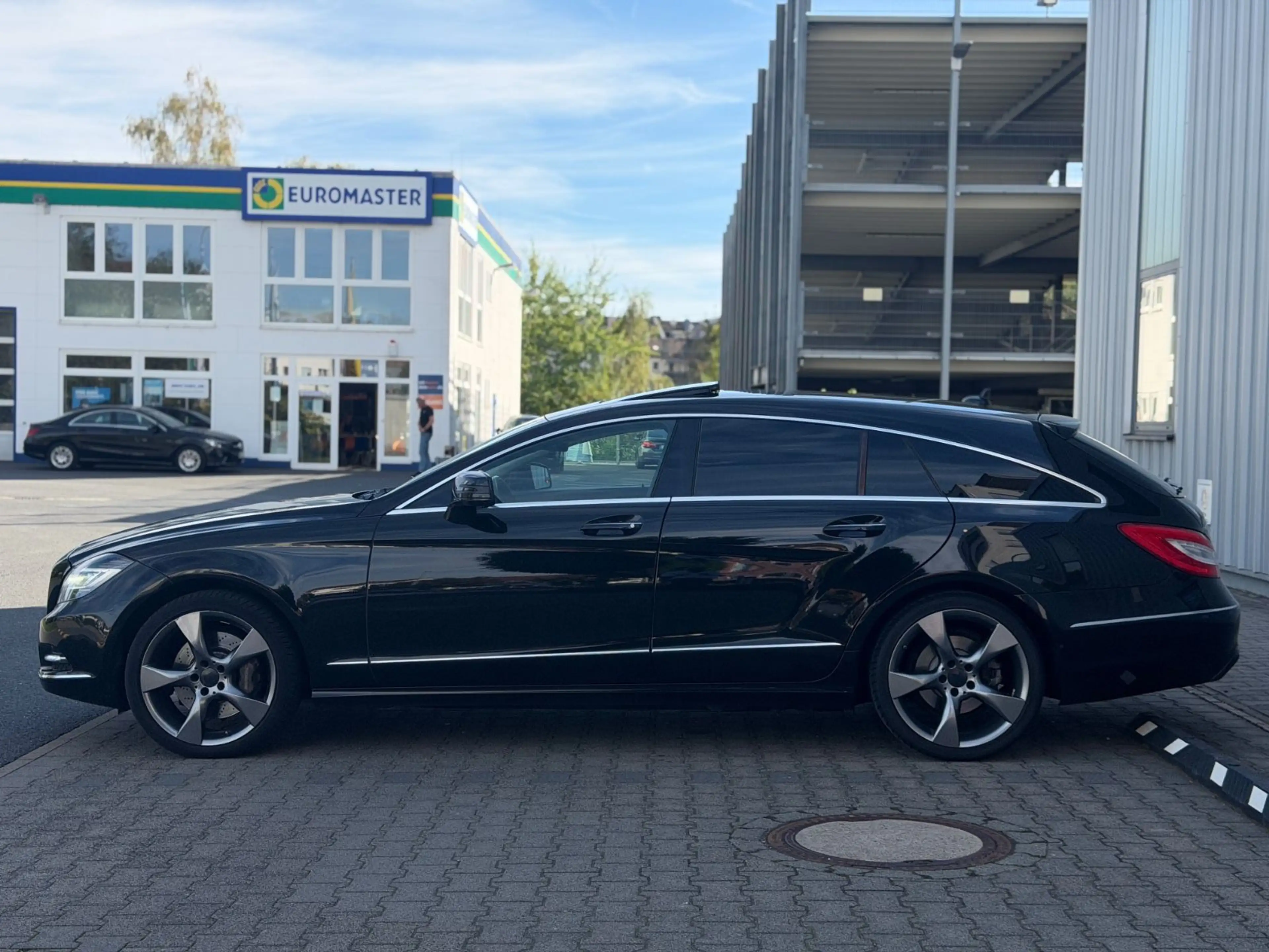 Mercedes-Benz CLS 350 S-Belüftung H&K Distronic S-Dach Voll — photo 3