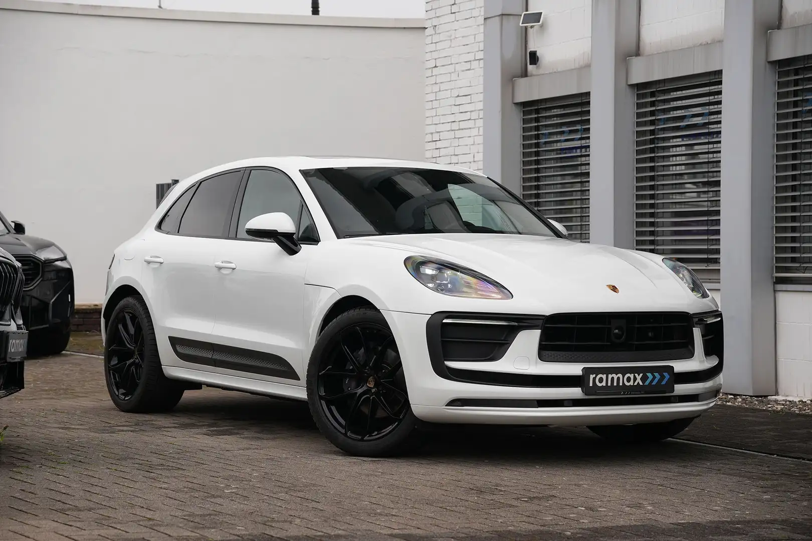 Porsche Macan ACC-LUFTFEDERUNG-AHK-PANO-BOSE-21GT Bianco - 1