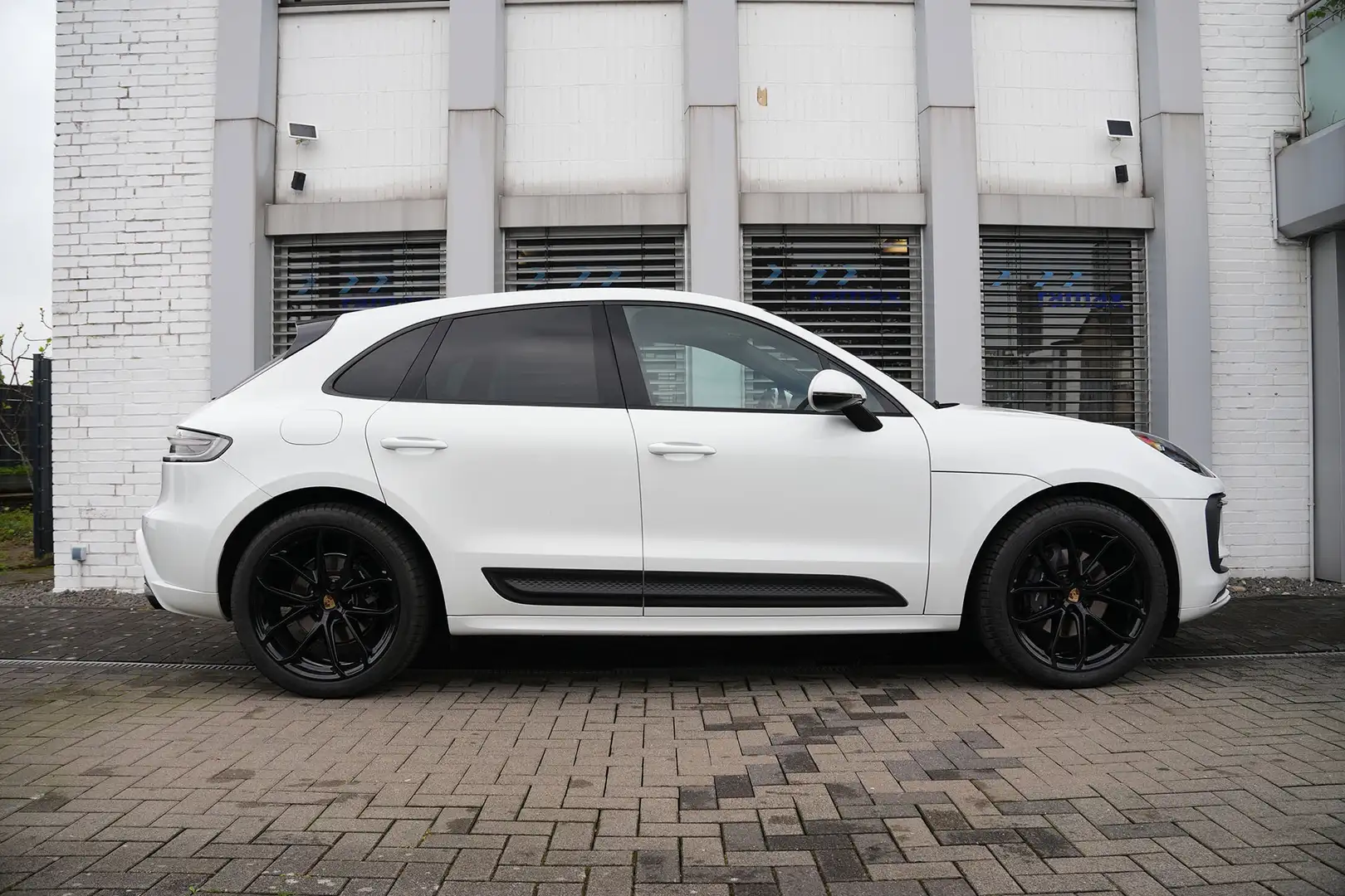Porsche Macan ACC-LUFTFEDERUNG-AHK-PANO-BOSE-21GT Wit - 1