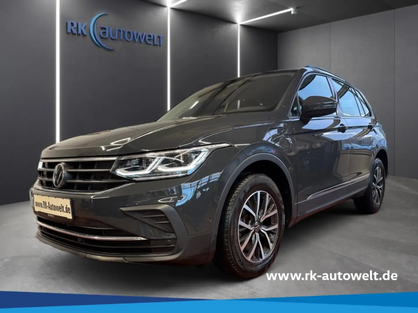 Volkswagen Tiguan Life 1.4 eHybrid DSG LED Matrix Navi AHK Gris - 1