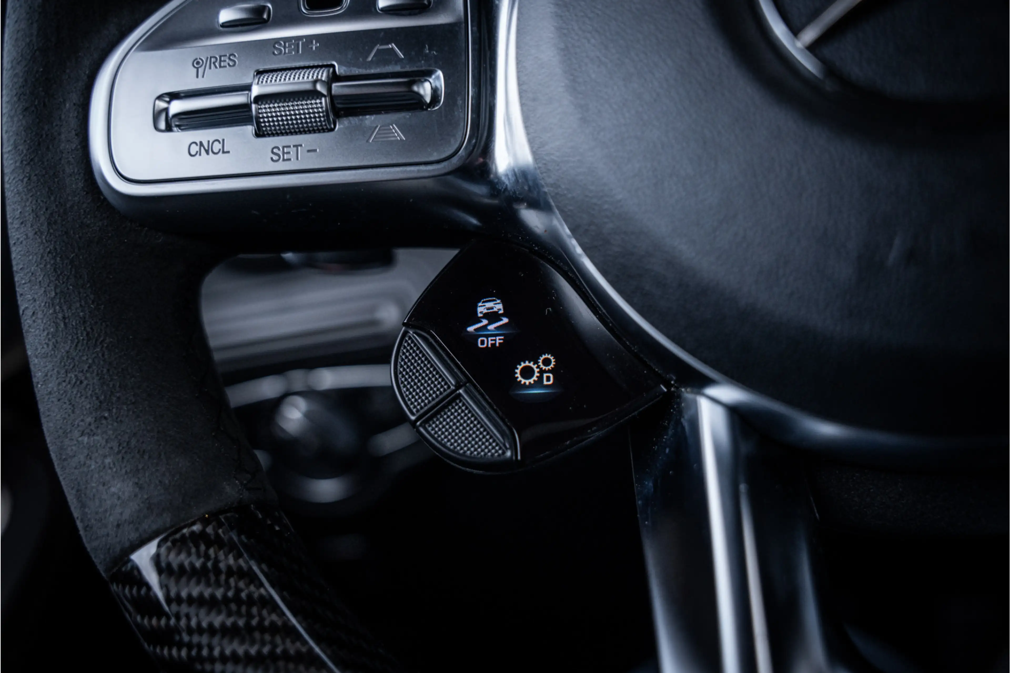 Mercedes-Benz GLC 63 AMG S 4MATIC+ - Panorama | Burmester | Carbon | Memory — photo 38