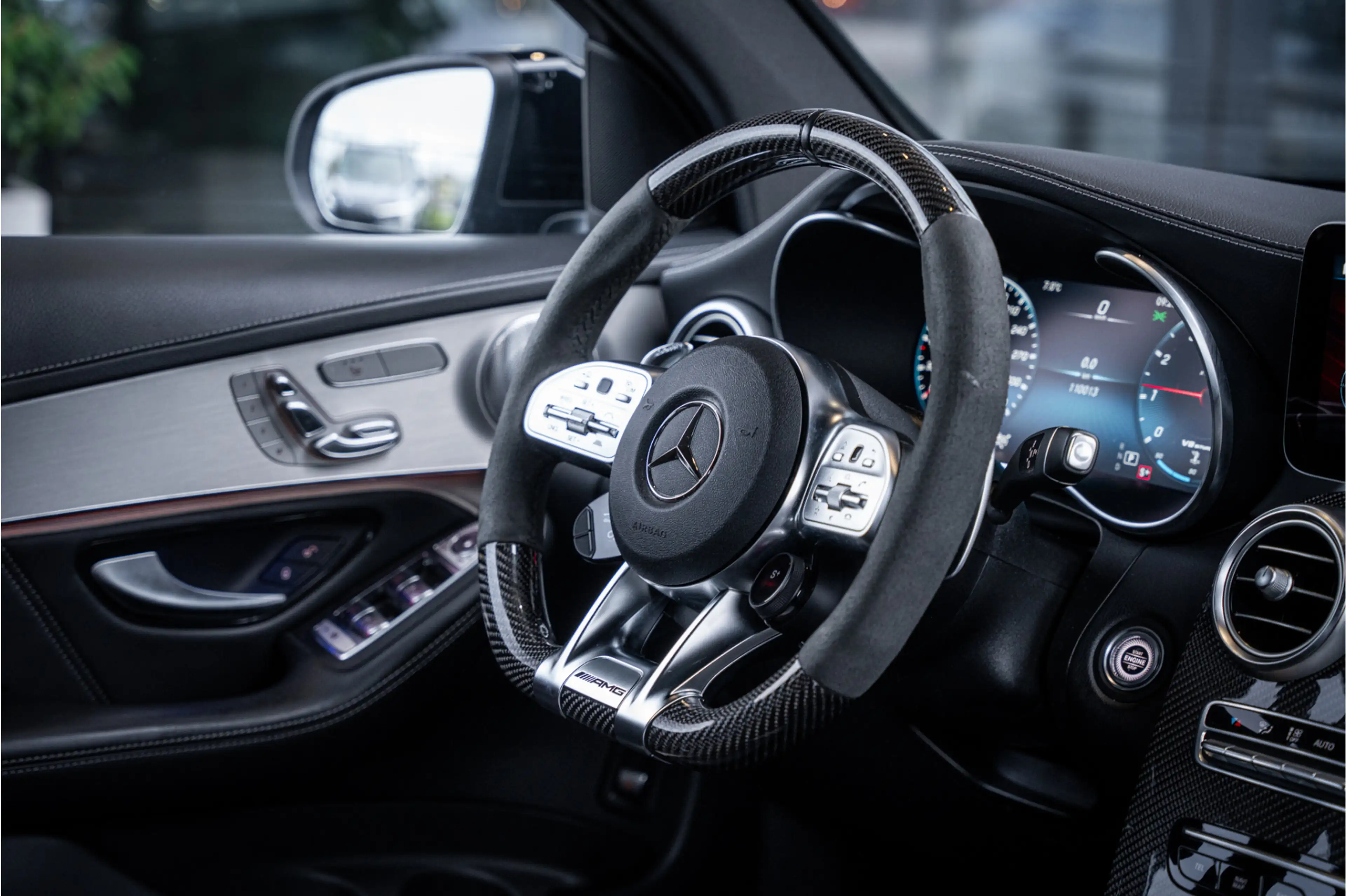 Mercedes-Benz GLC 63 AMG S 4MATIC+ - Panorama | Burmester | Carbon | Memory — photo 11
