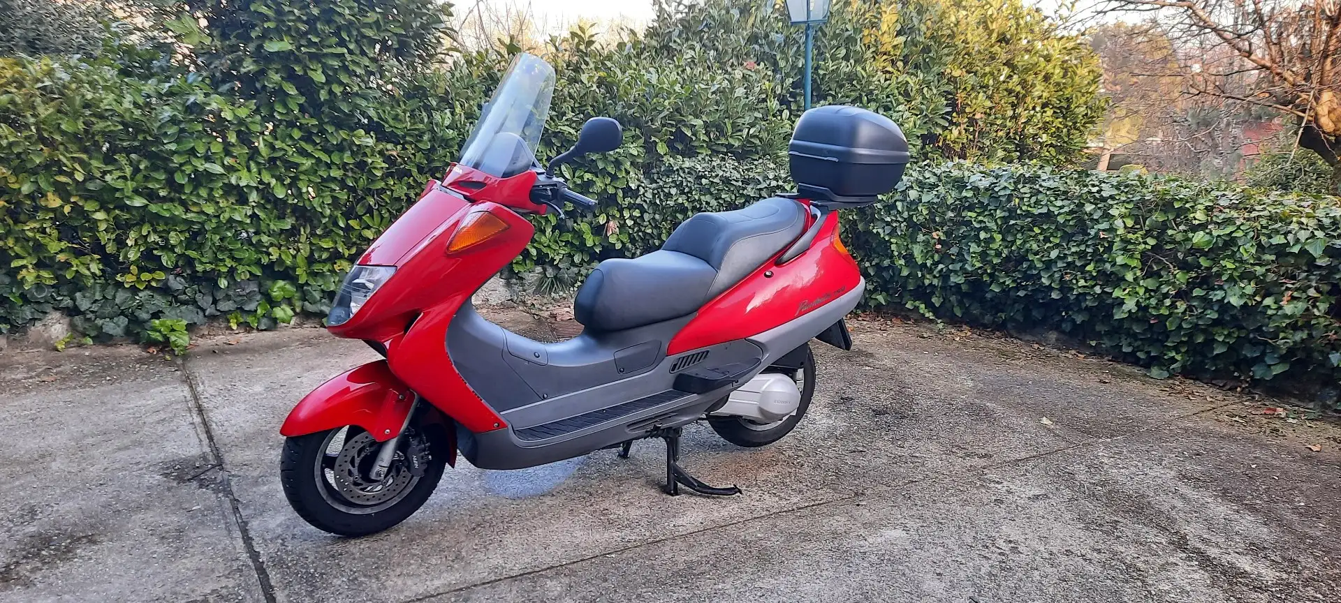 Honda Pantheon 150 Red - 2