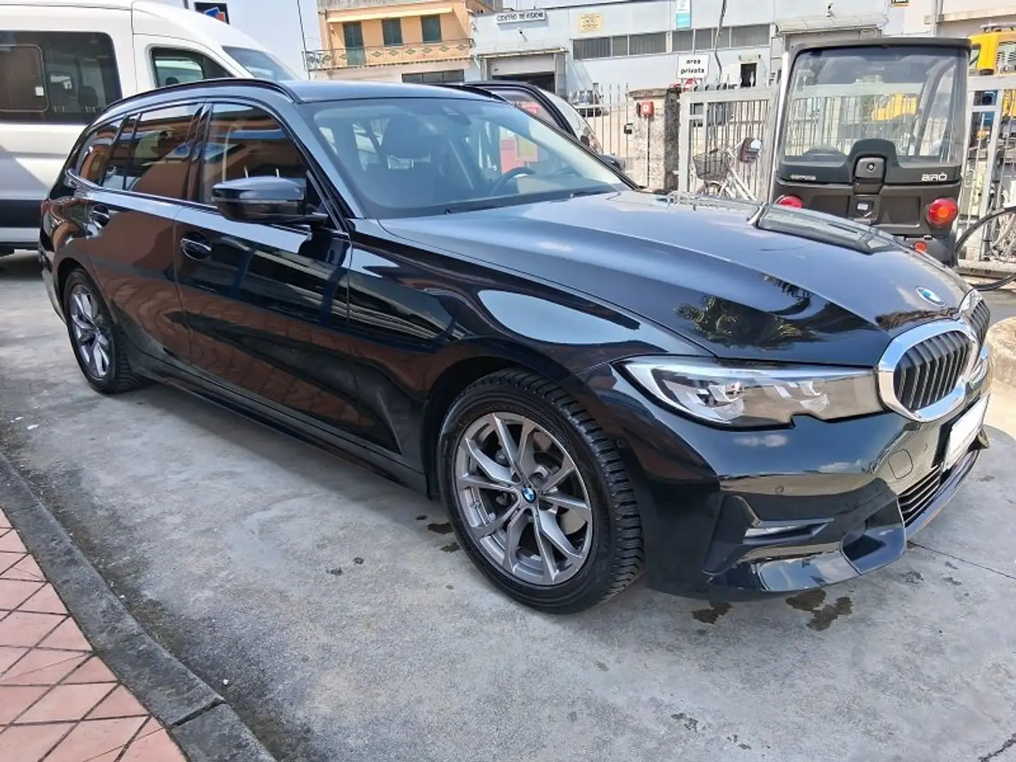 BMW 318 318d Touring mhev 48V sport auto Nero - 1