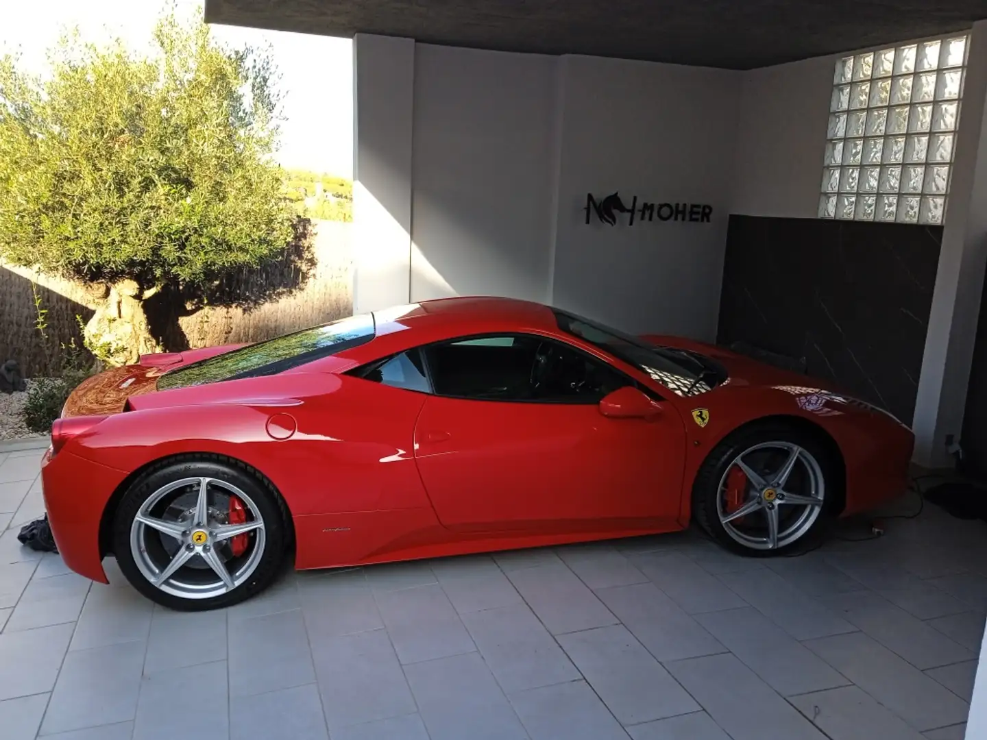 Ferrari 458 Italia - 1