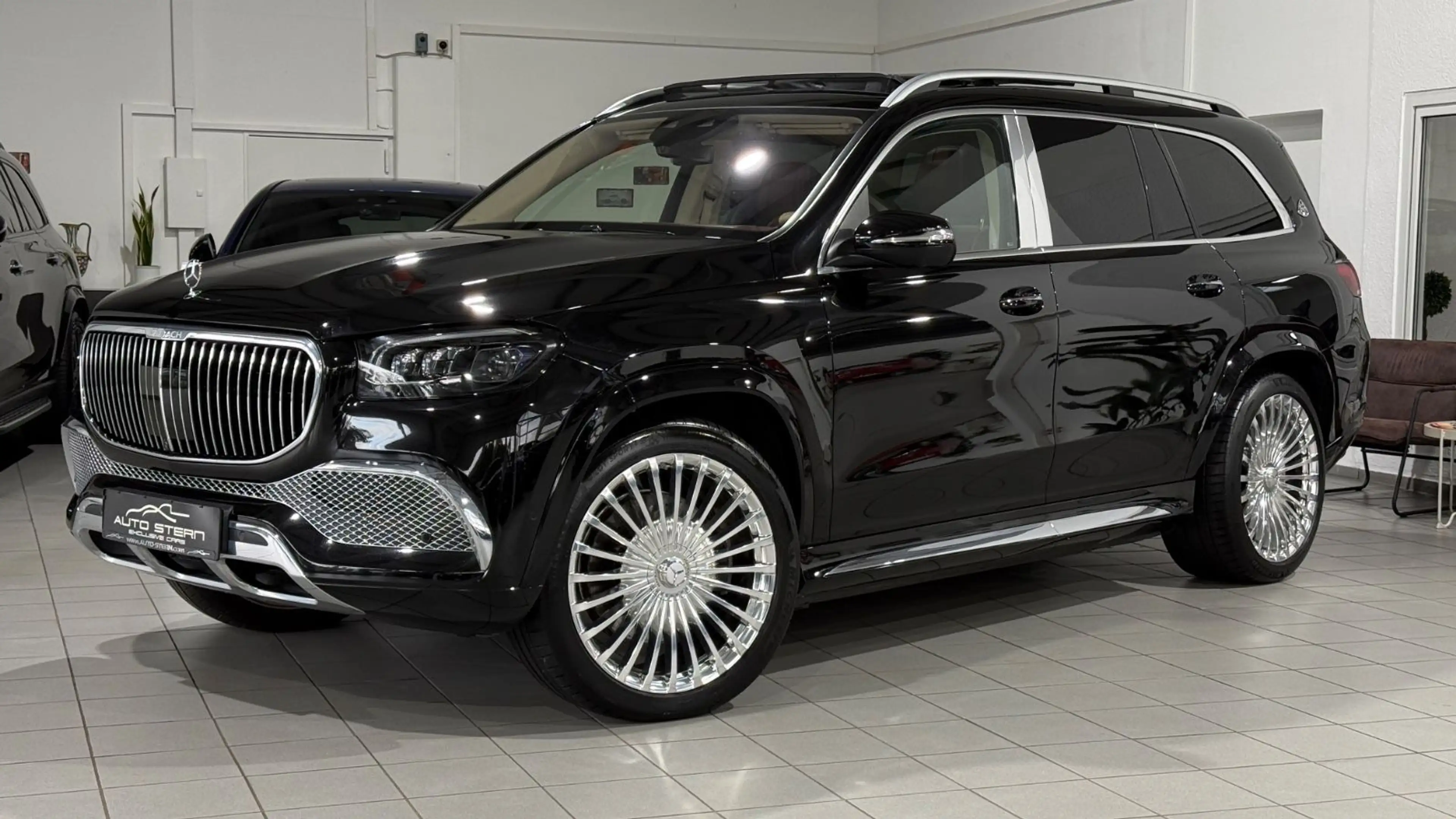 Mercedes-Benz GLS 600 Maybach 4M+ PANO AHK E-ACTIVE TRITTBRETT — photo 2