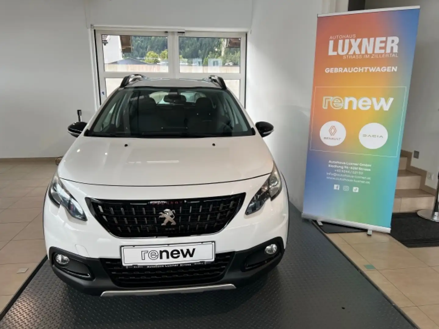 Peugeot 2008 Peugeot2008GTLine1,2 Weiß - 2