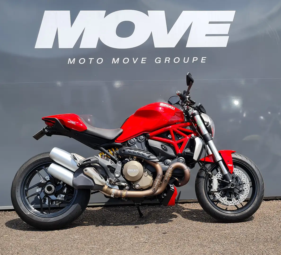 Ducati Monster 1200 Rouge - 1