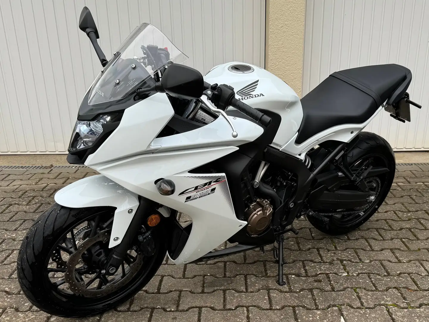 Honda CBR 650 F Weiß - 1