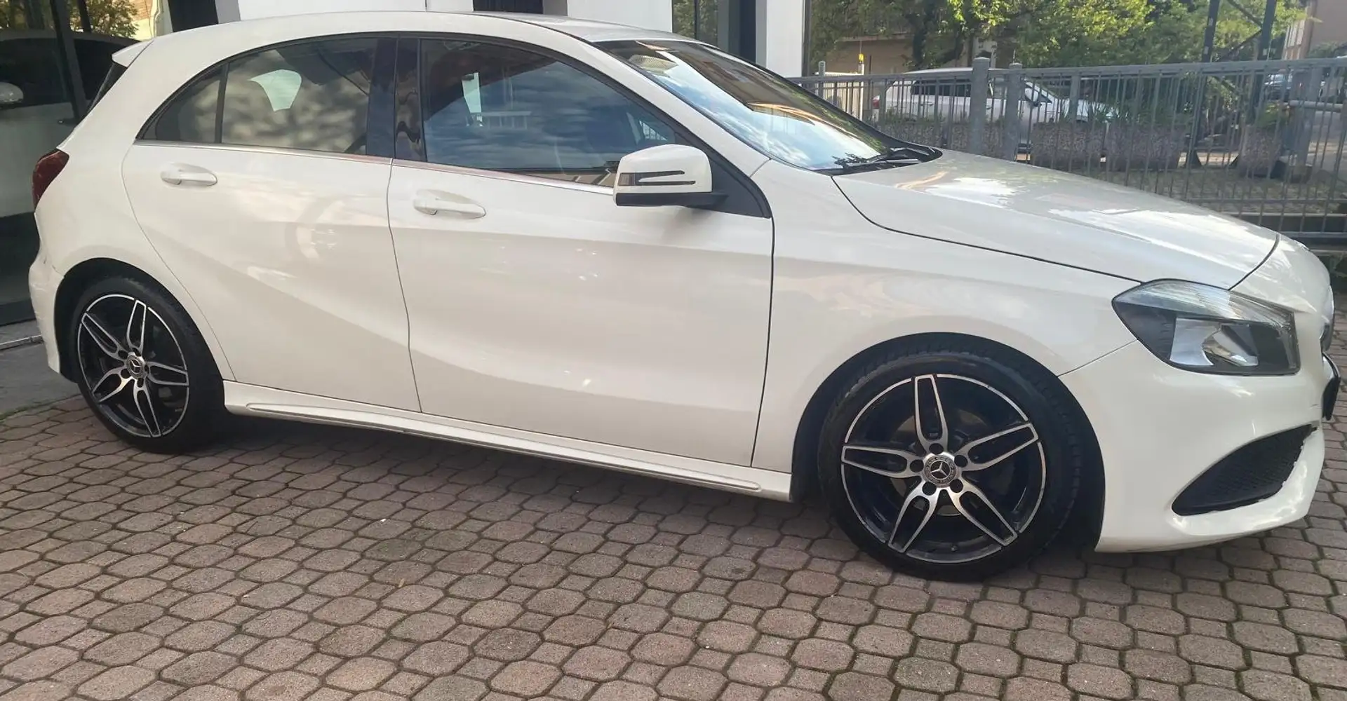 Mercedes-Benz A 200 Classe A - Premium 102.000KM Bianco - 2