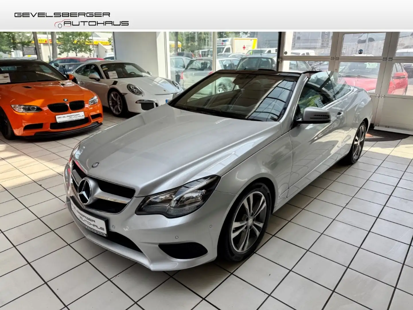 Mercedes-Benz E 200 -Klasse Cabrio CGI Scheckheft 2.Hand El. Verdeck L Silver - 1