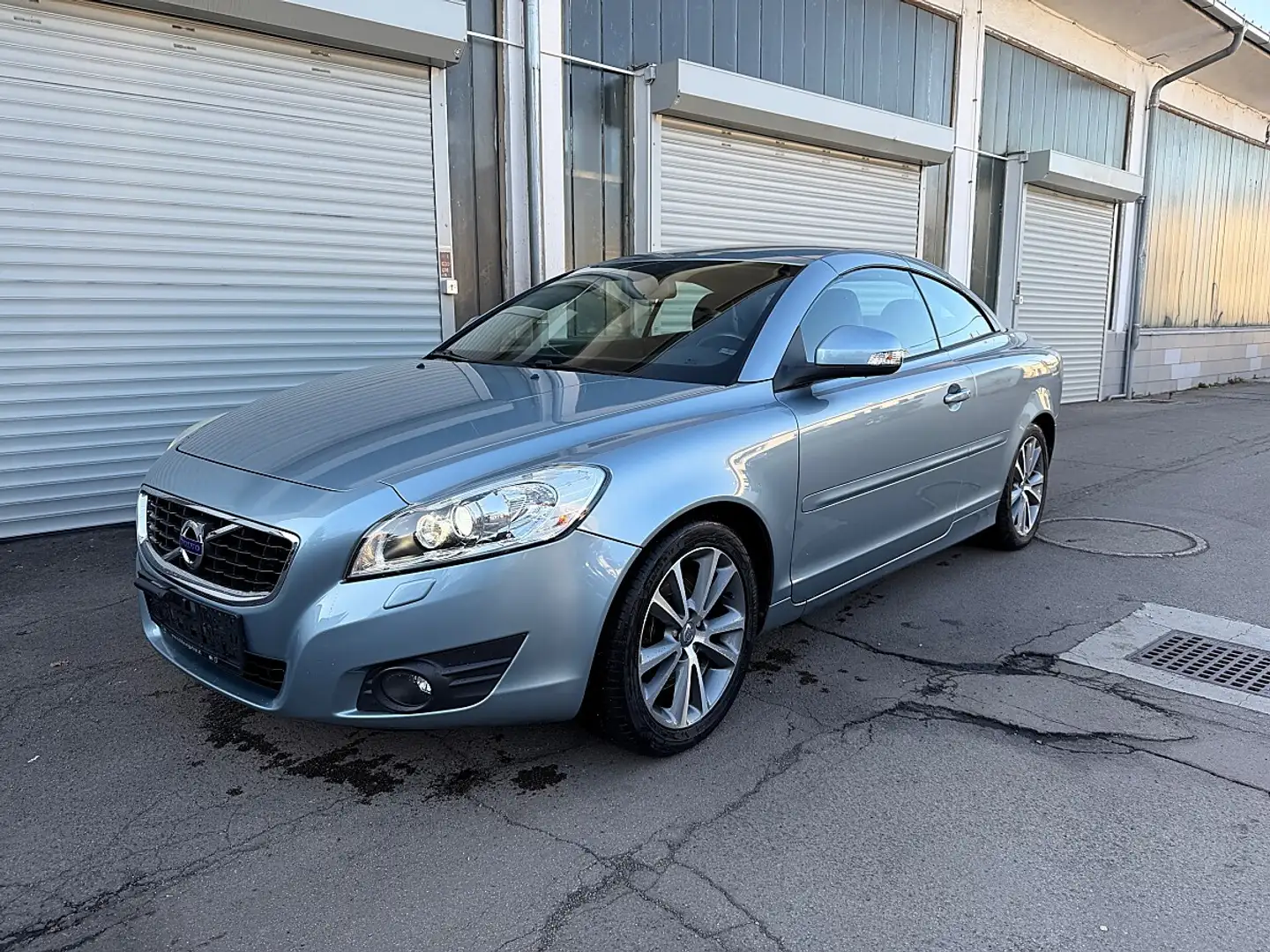 Volvo C70 2,0D Summum Azul - 2