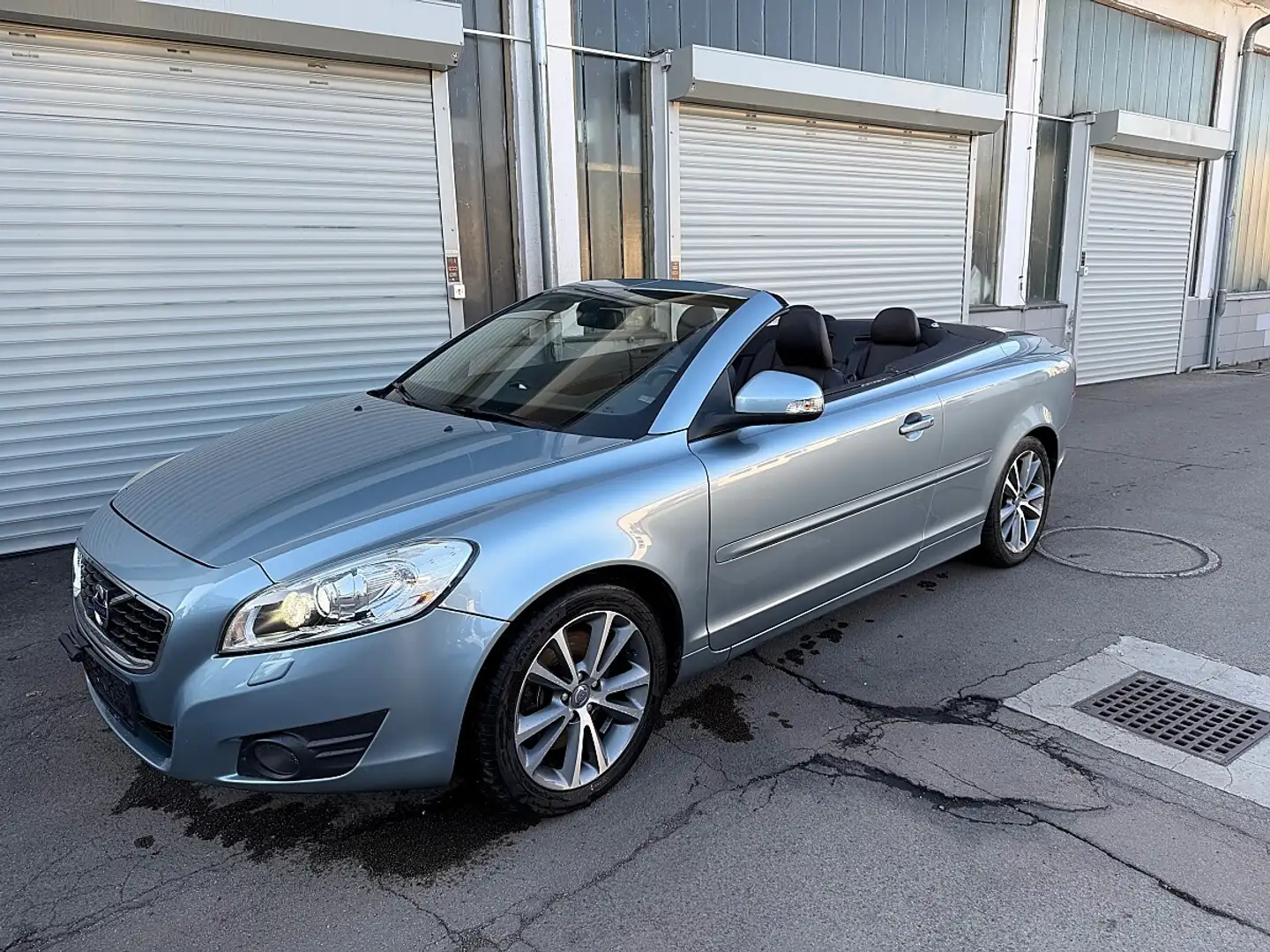 Volvo C70 2,0D Summum Azul - 1