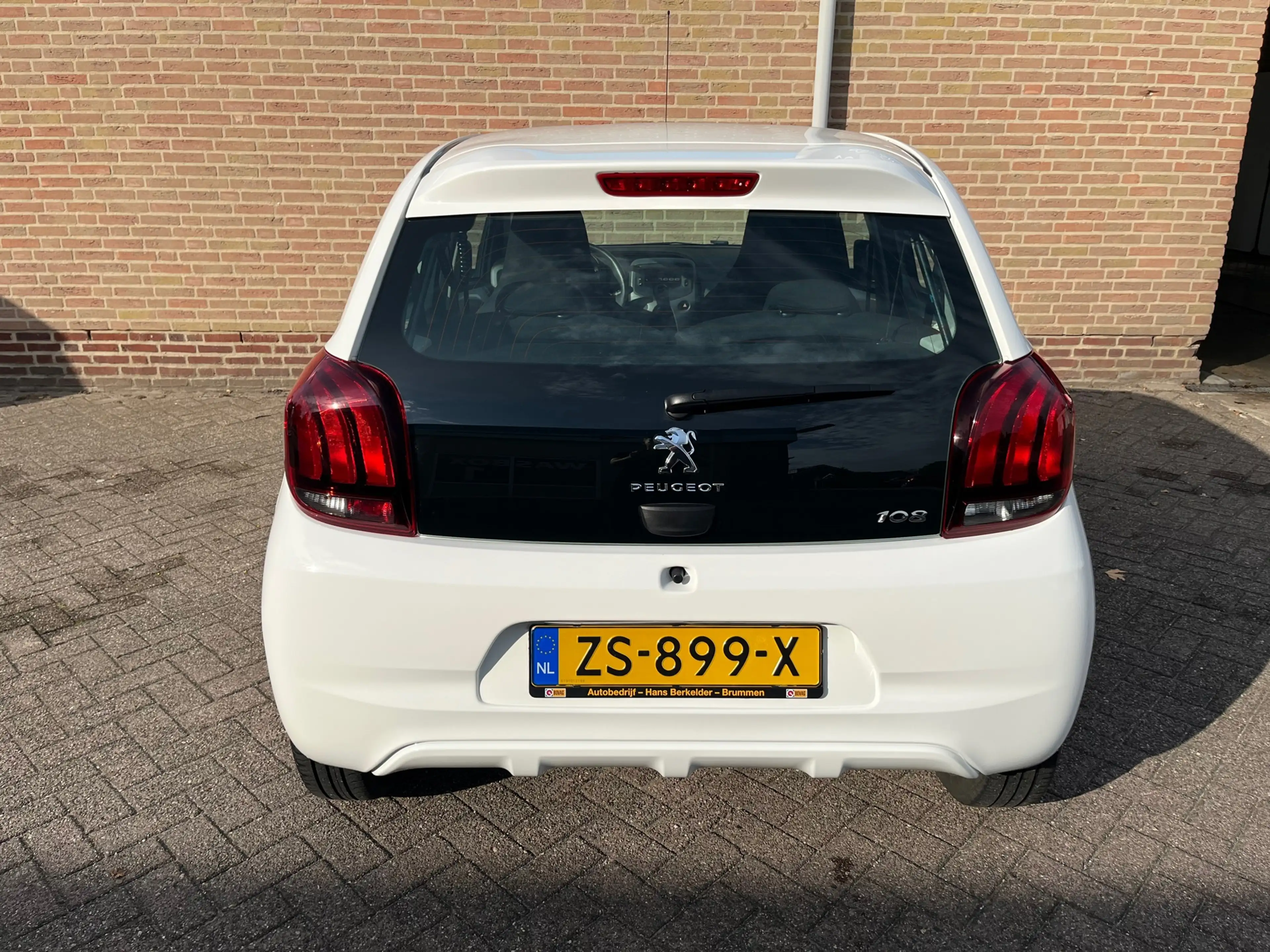 Peugeot 108 1.0 e-VTi Active — photo 9