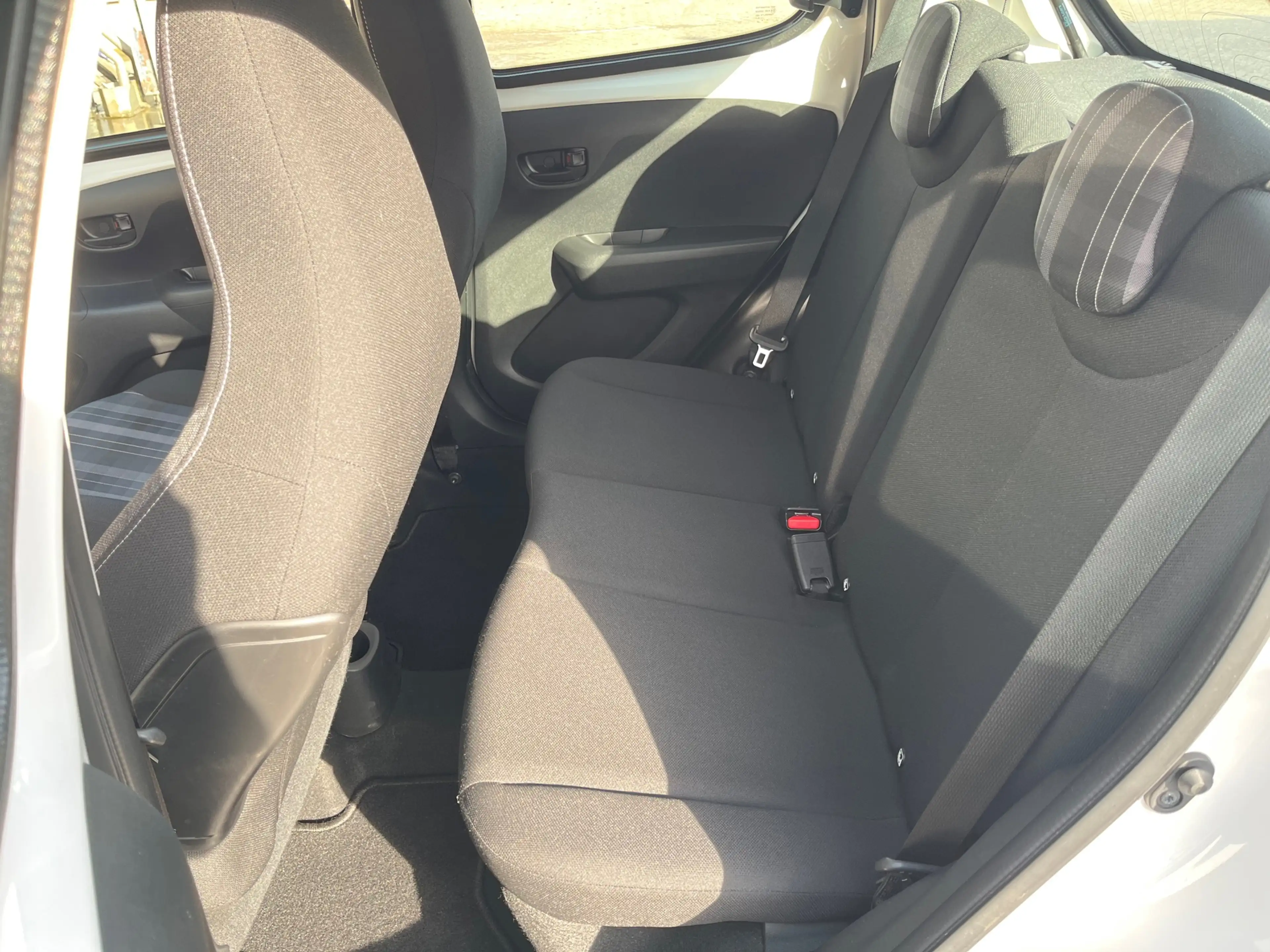 Peugeot 108 1.0 e-VTi Active — photo 13